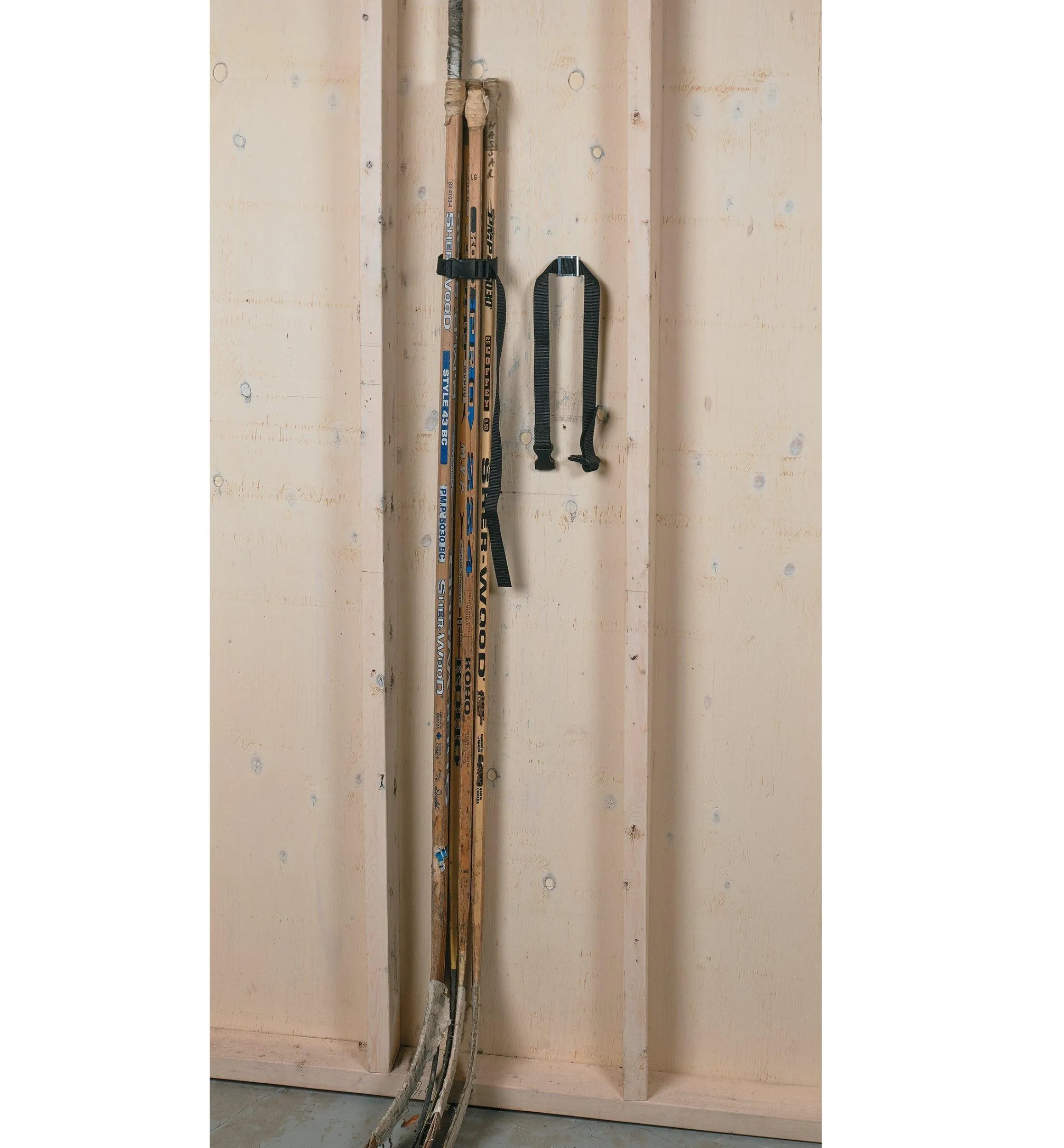 Lee Valley Storage & Organization>30" Buckle Strap For Wall-Mount Storage