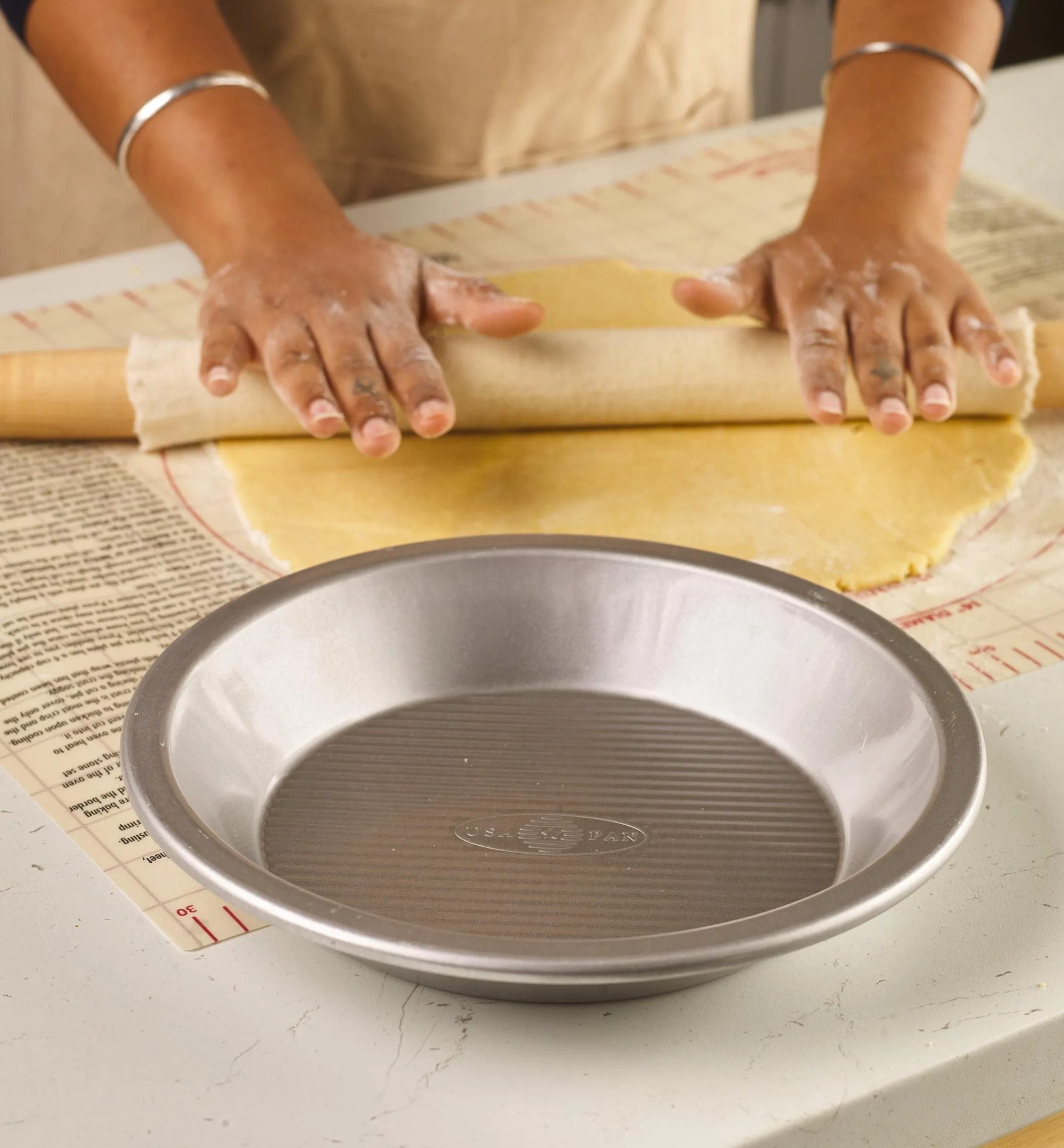 Lee Valley Bakeware>9" Pie Plate