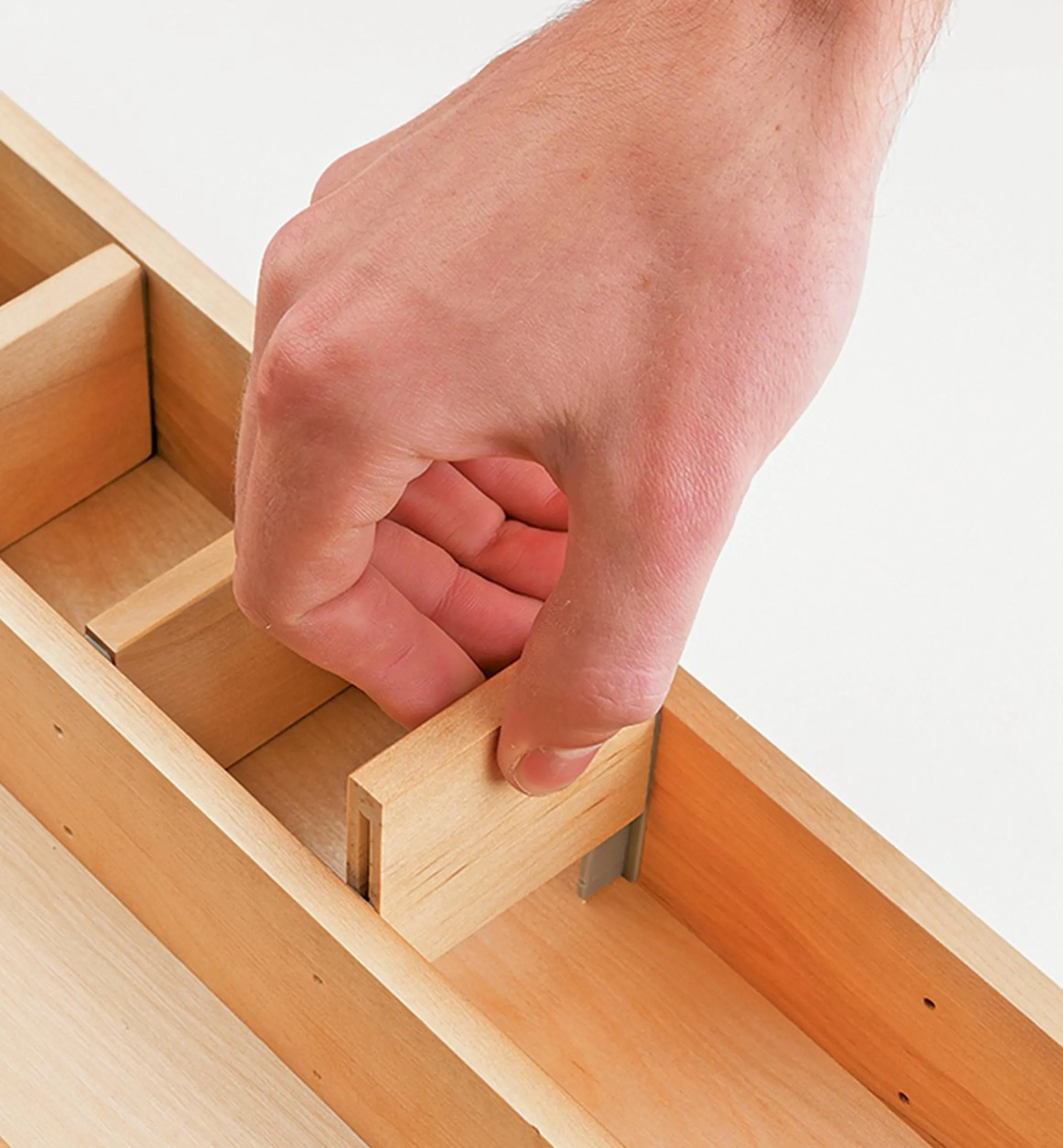 Lee Valley Kitchen Hardware>Adjustable Drawer Inserts