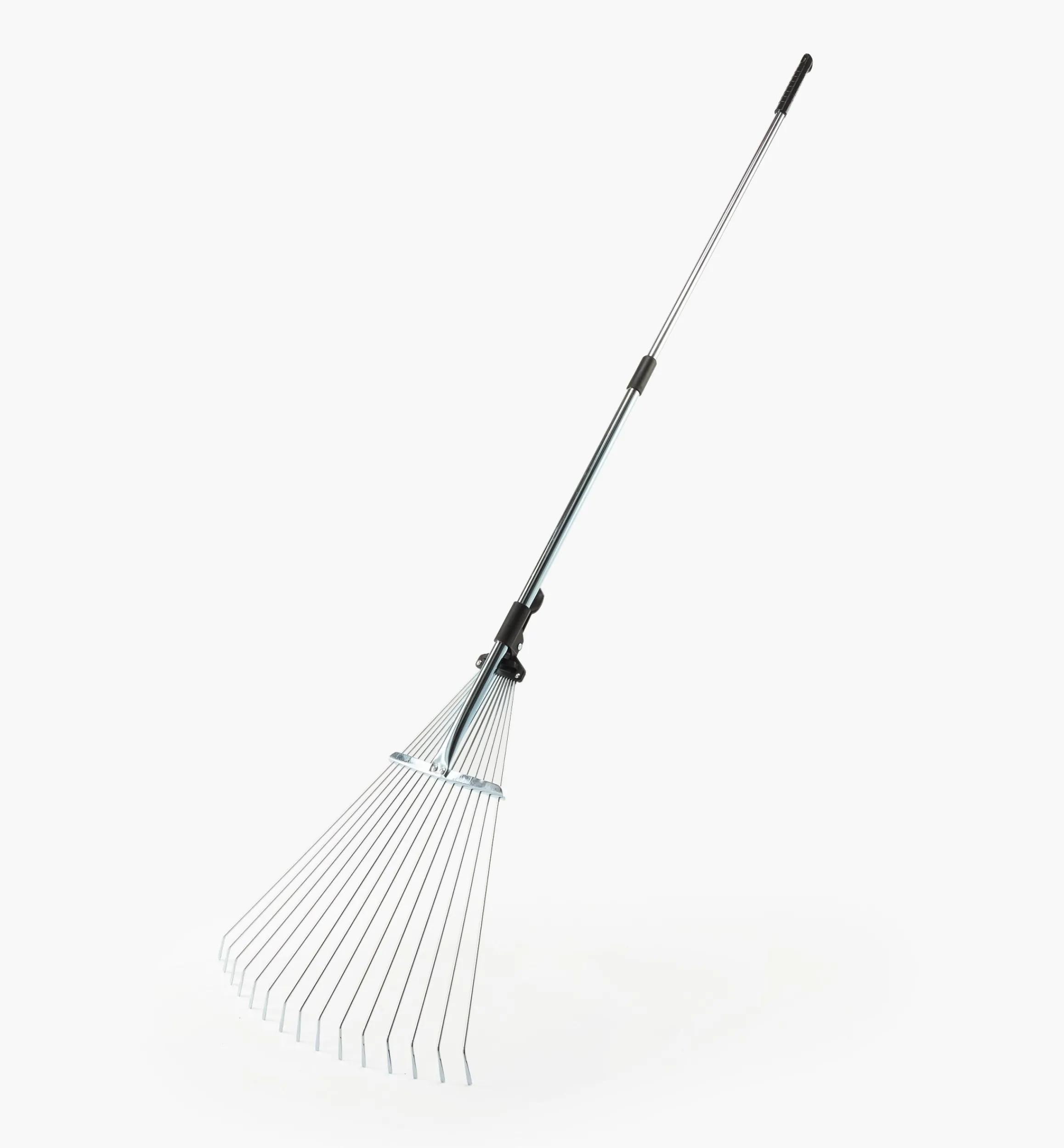 Lee Valley Lawn Care>Adjustable Fan Rakes