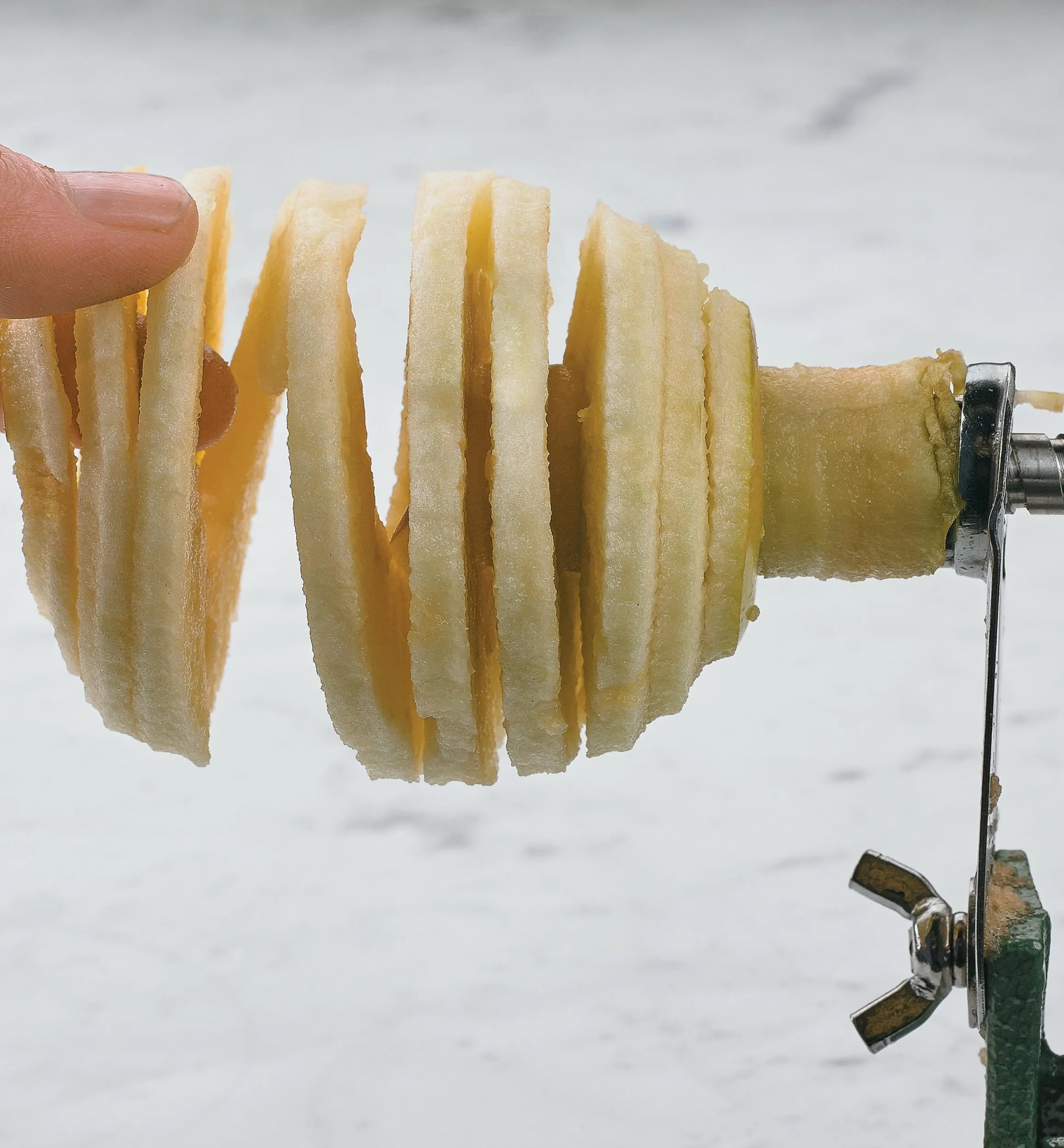 Lee Valley Peelers>Apple Peeler