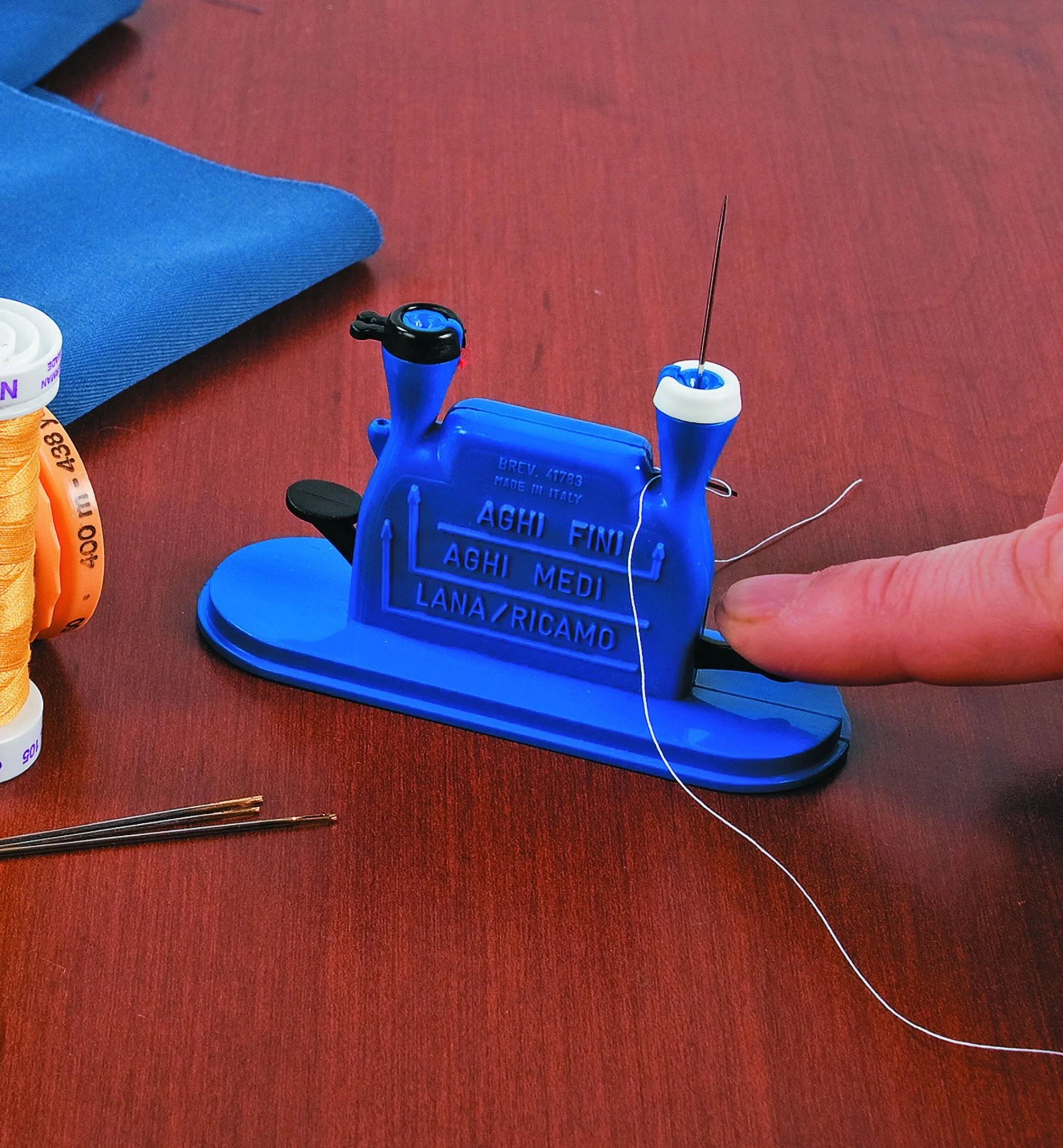 Lee Valley Toys & Games>Automatic Needle Threader