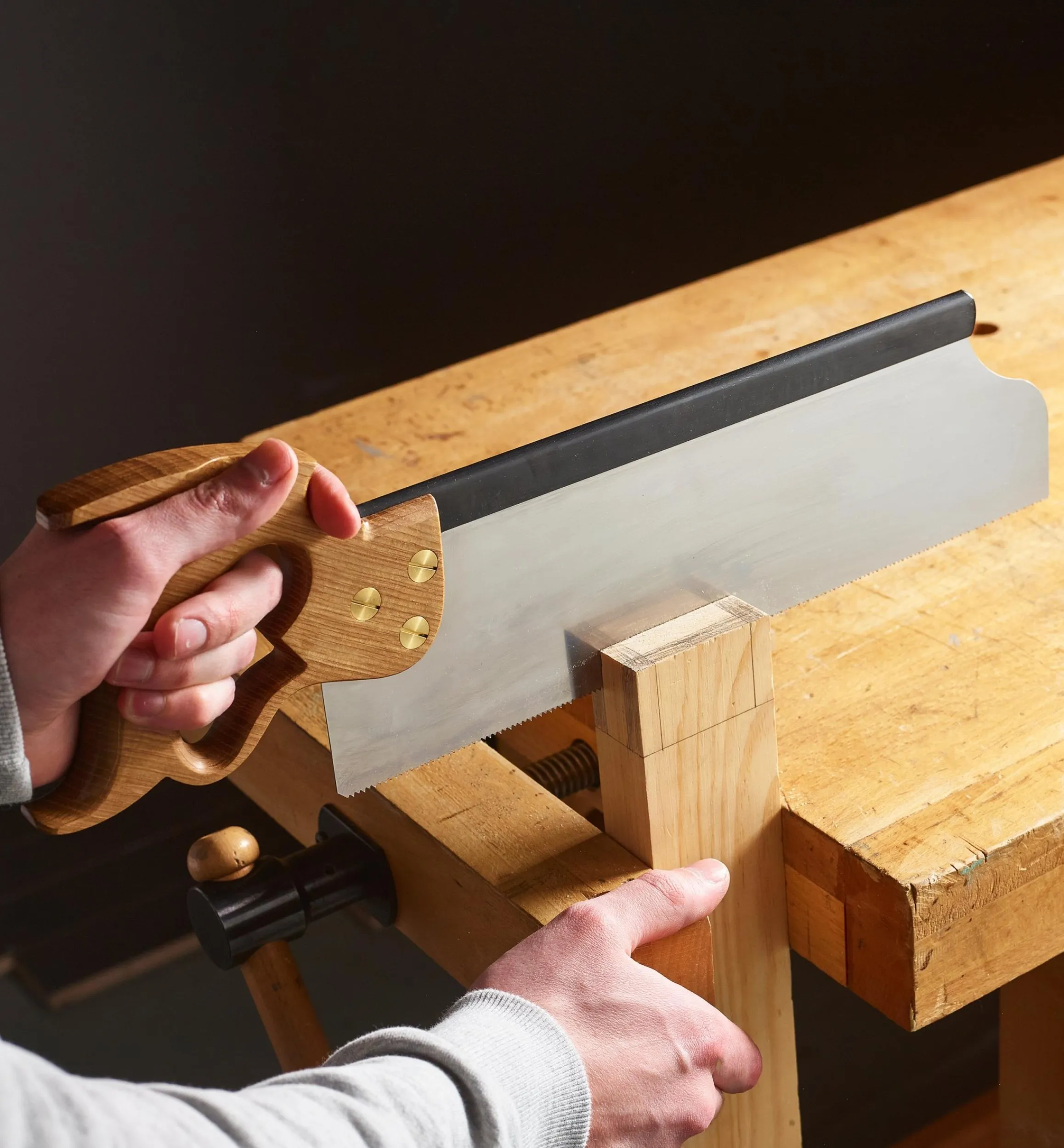Lee Valley Saws>Bad Axe Left-Hand No. 9 Precision Tenon Saw