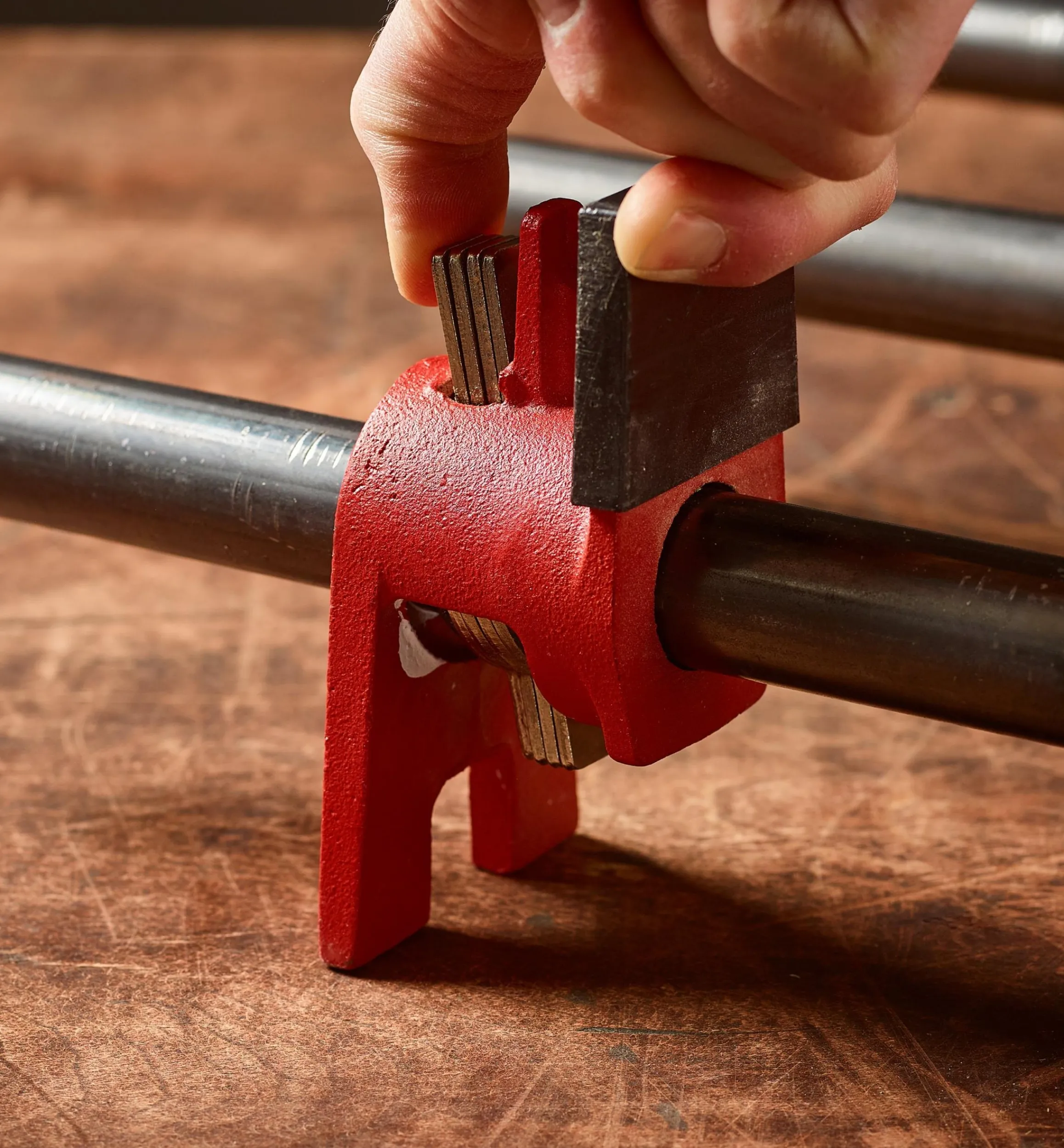 Lee Valley Hand Tools>Bessey "H" Pipe Clamp