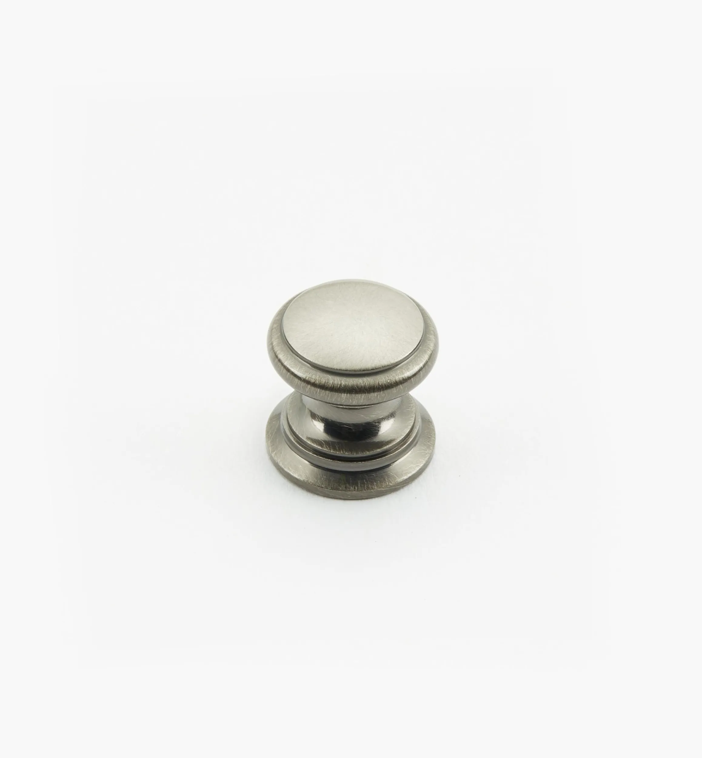 Lee Valley Knobs>Bevelled Brass Round Knobs