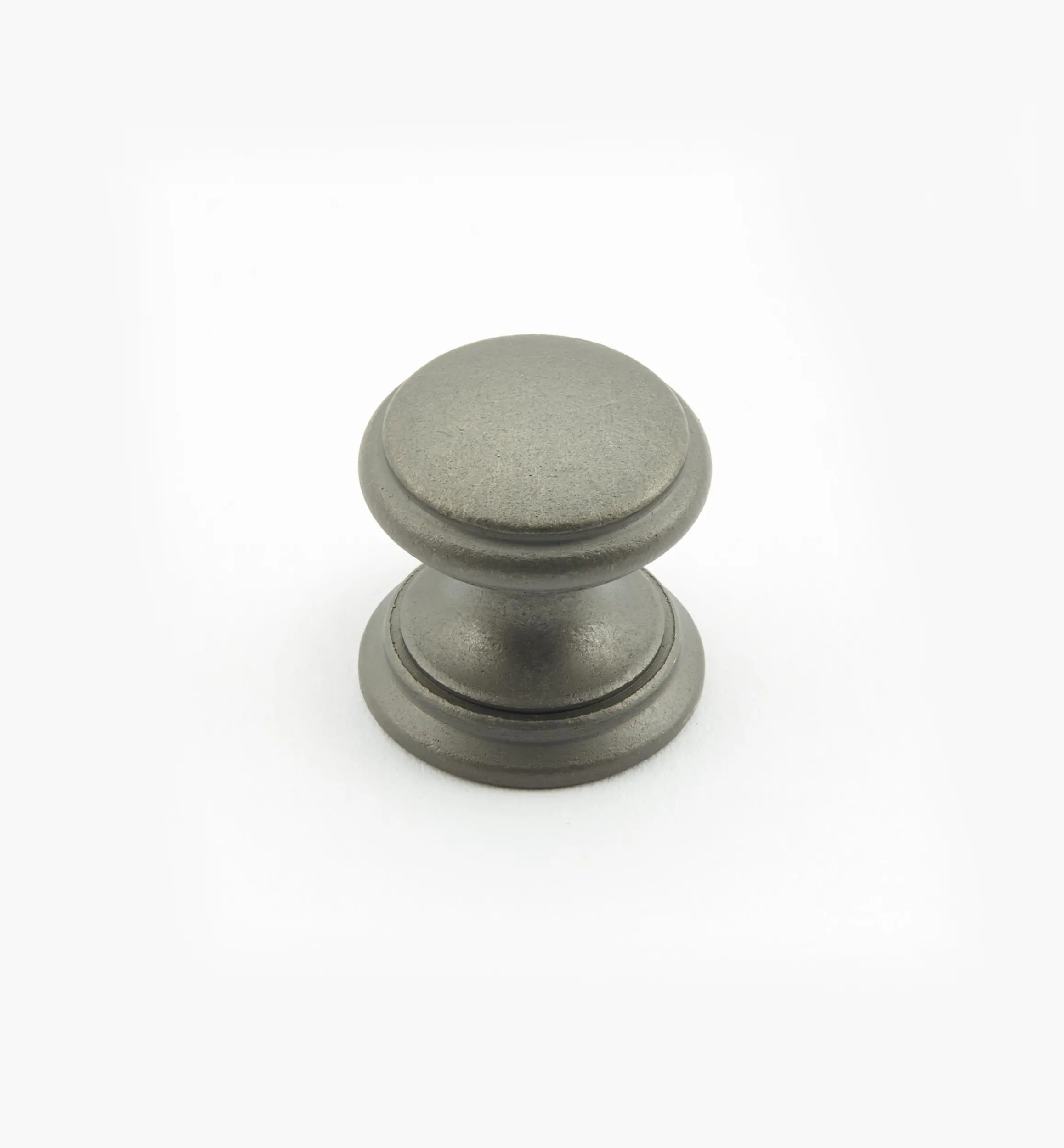 Lee Valley Knobs>Bevelled Brass Round Knobs