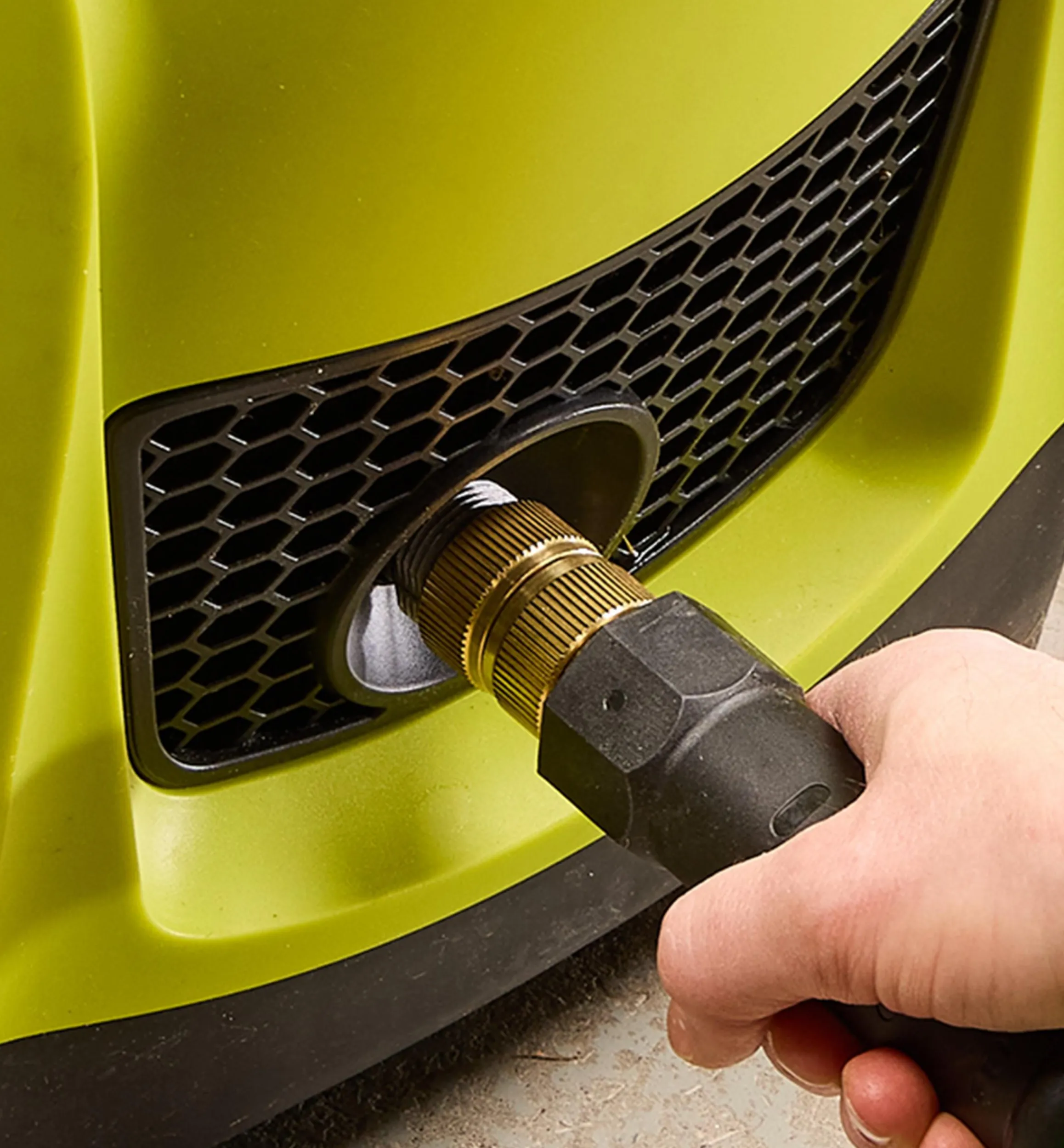 Lee Valley Hoses & Accessories>Brass Swivel Double Female Adapter