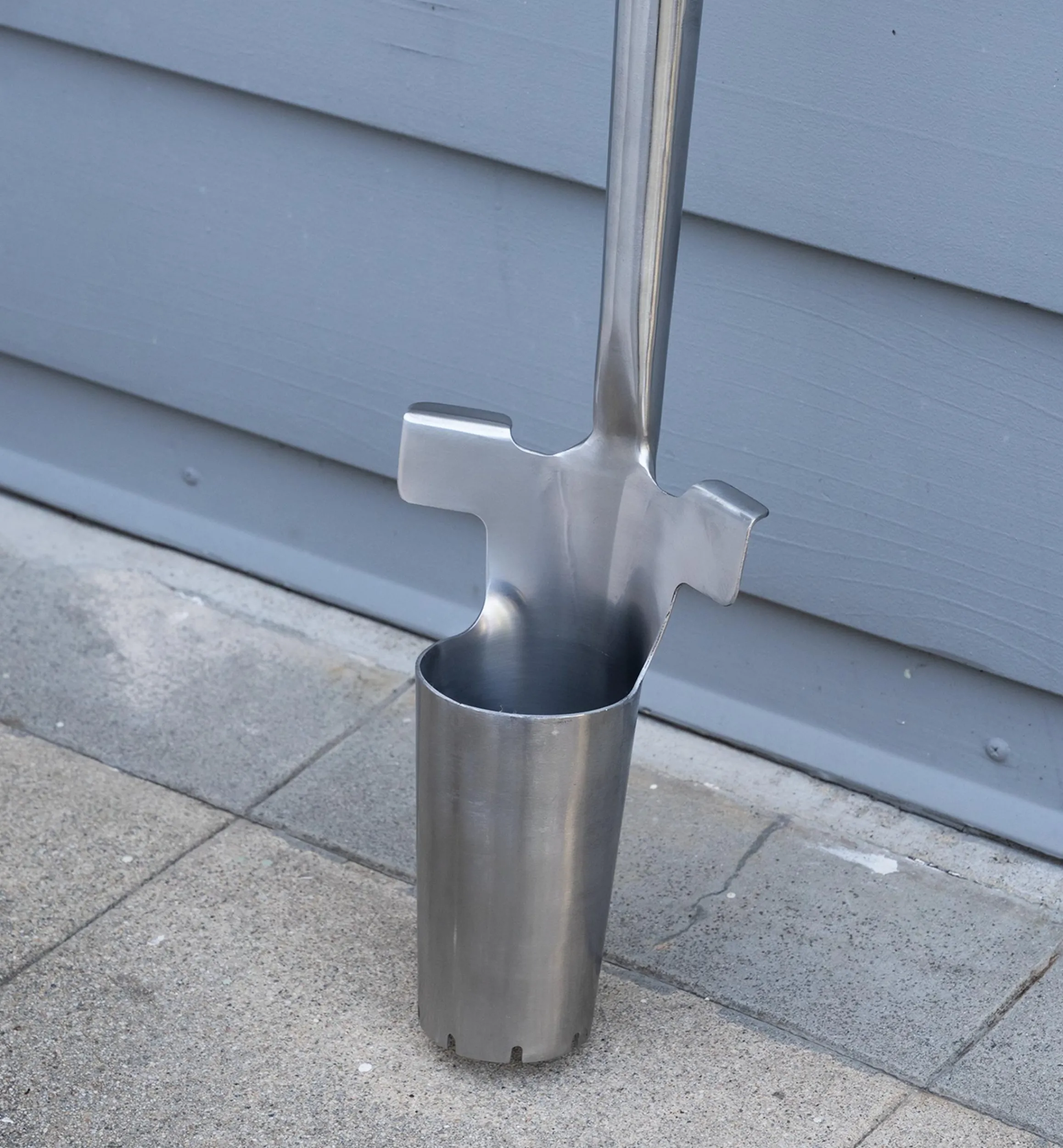 Lee Valley Garden Care>Bulb Planter