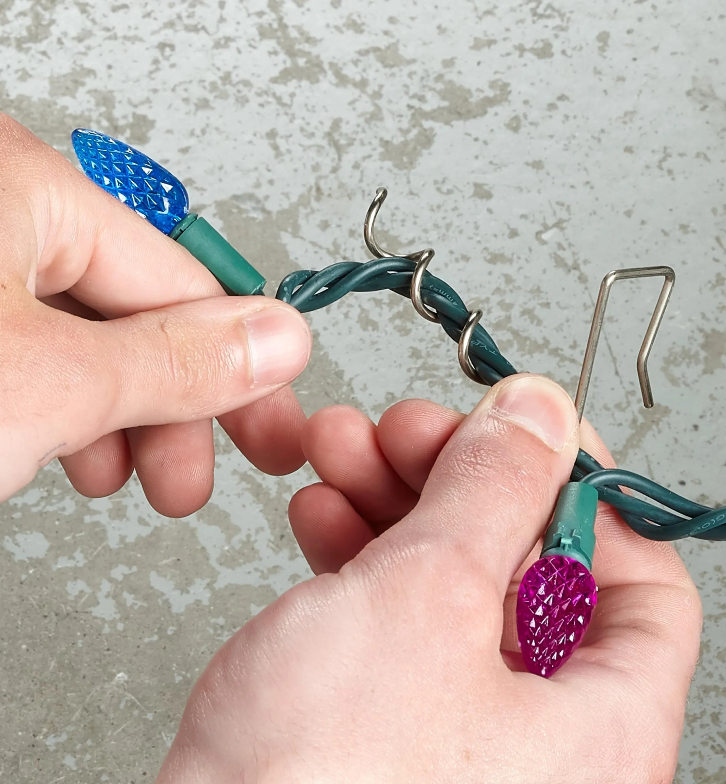 Lee Valley Hooks>Christmas Light Hangers