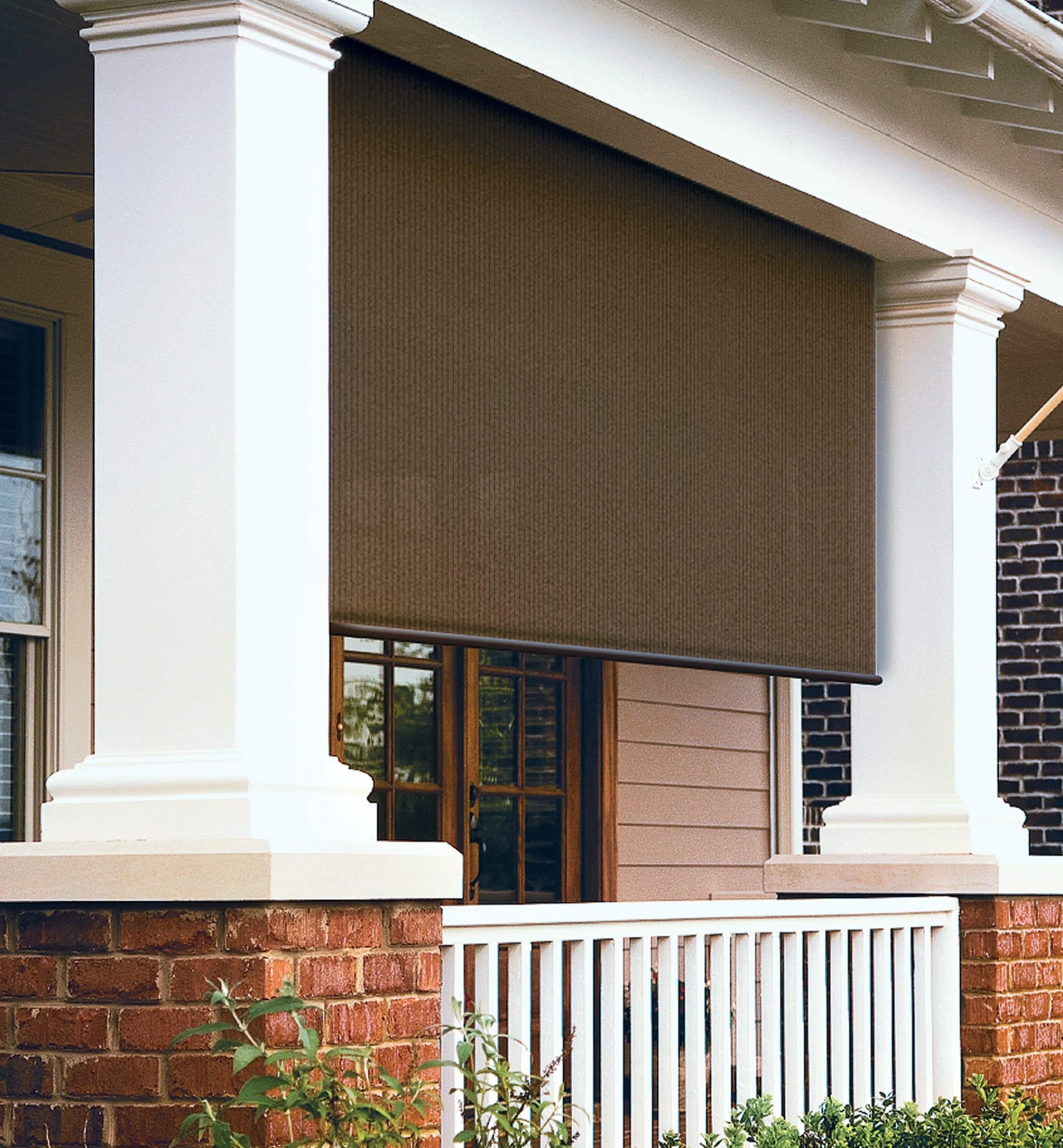 Lee Valley Sun Shades>Coolaroo Roller Blind