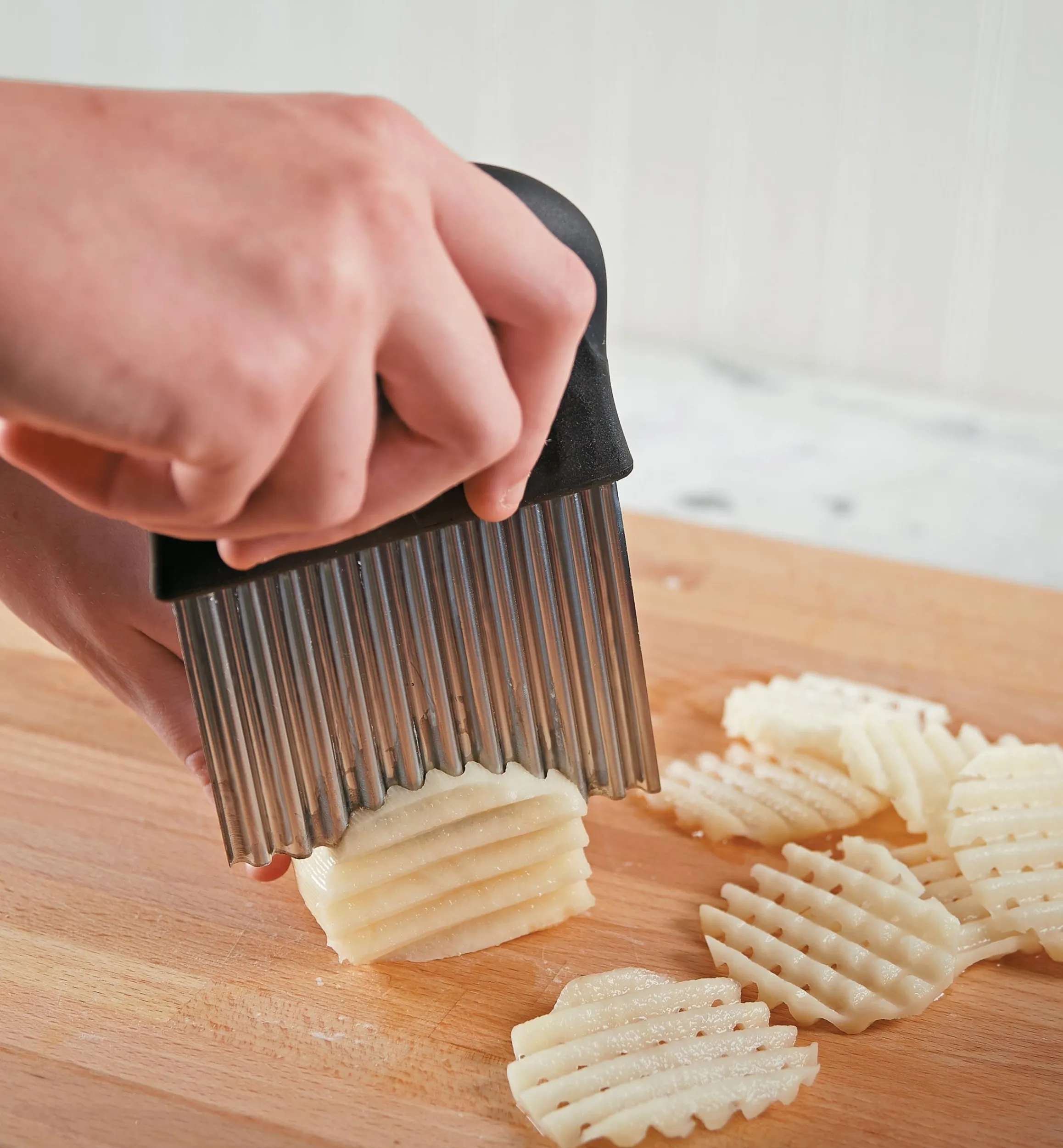 Lee Valley Slicers And Mandolines>Crinkle Cutter