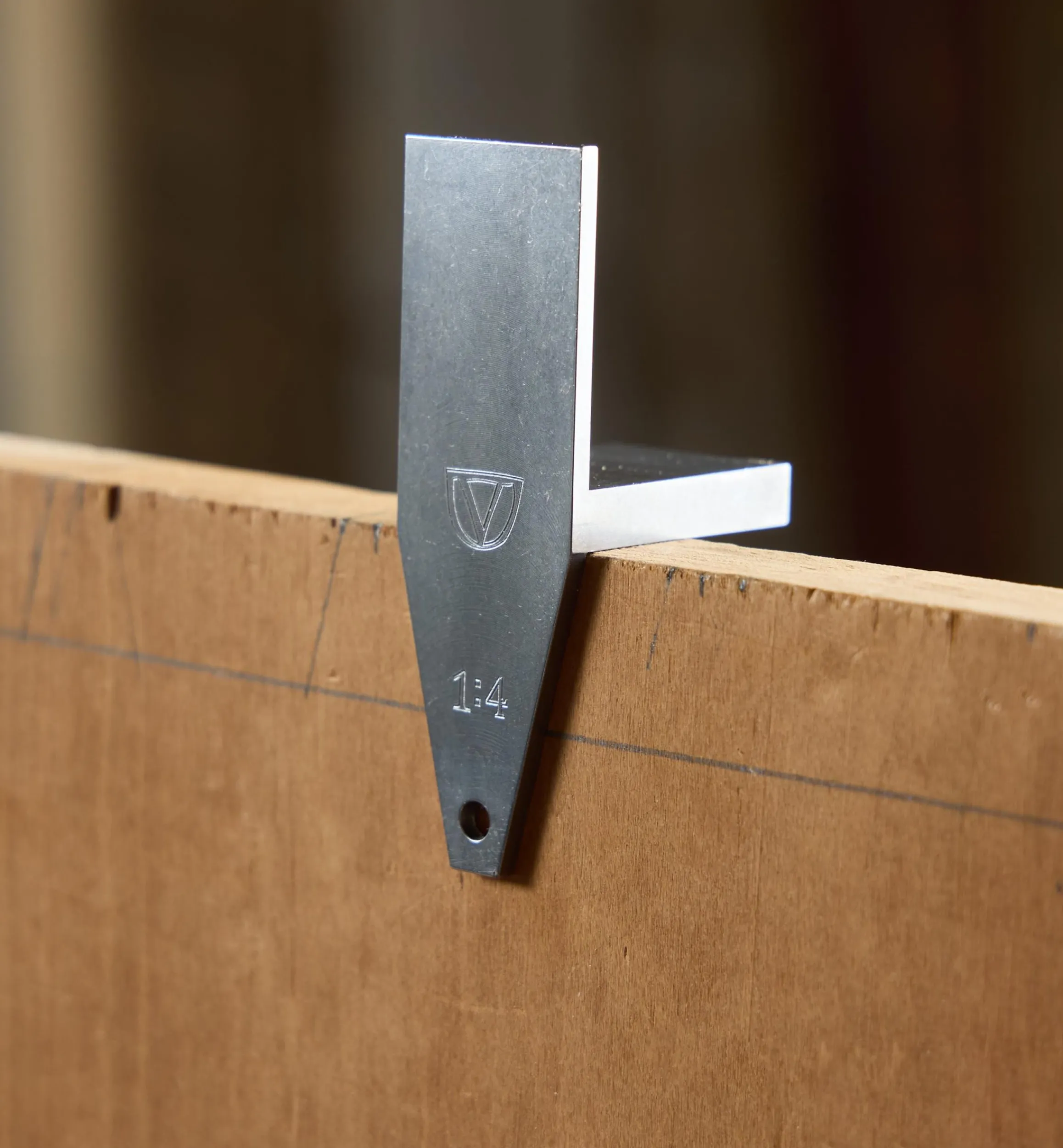 Lee Valley Marking & Measuring>Crucible Dovetail Templates