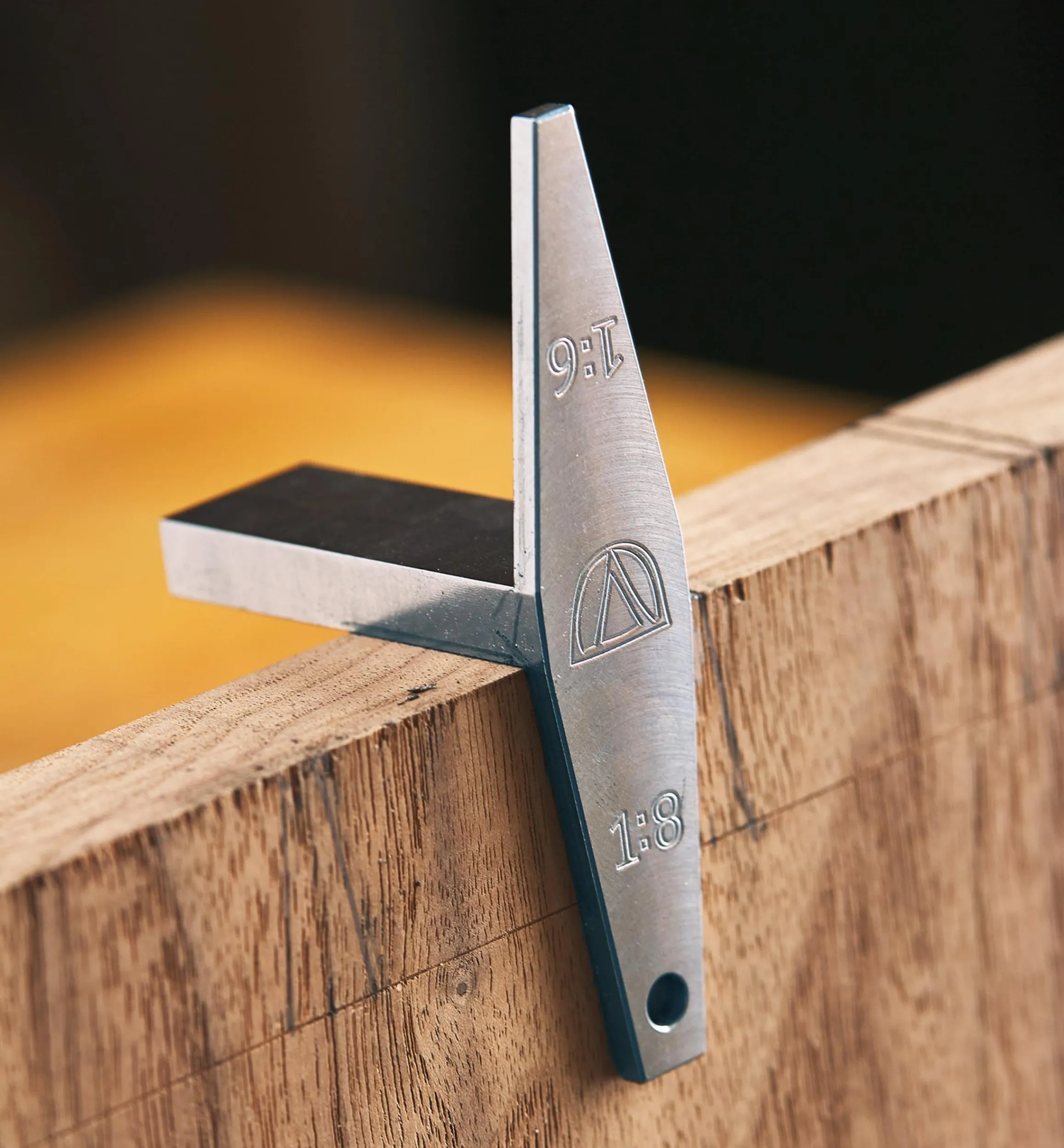 Lee Valley Marking & Measuring>Crucible Dovetail Templates