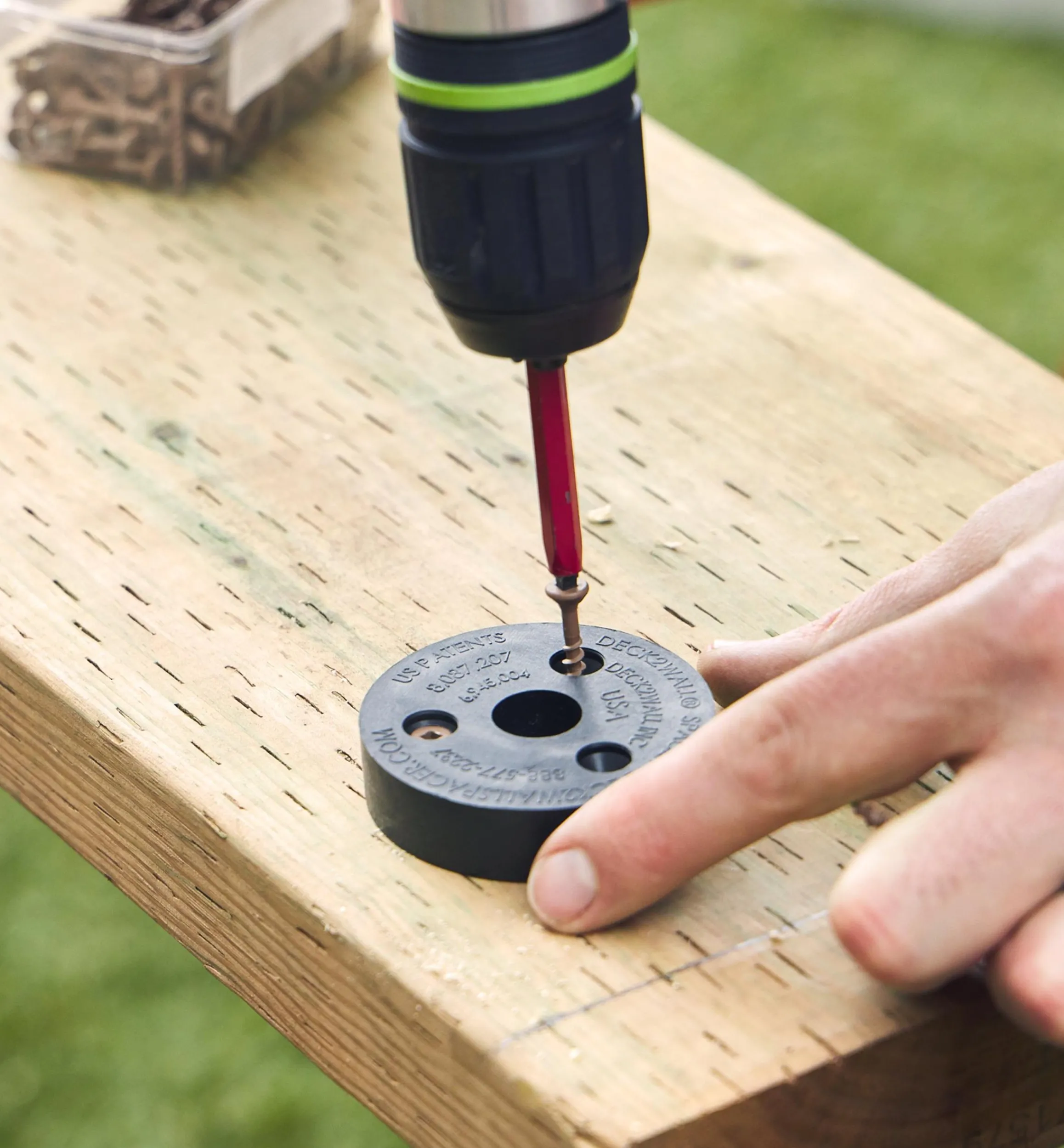 Lee Valley Outdoor Hardware>Deck-to-Wall Spacers