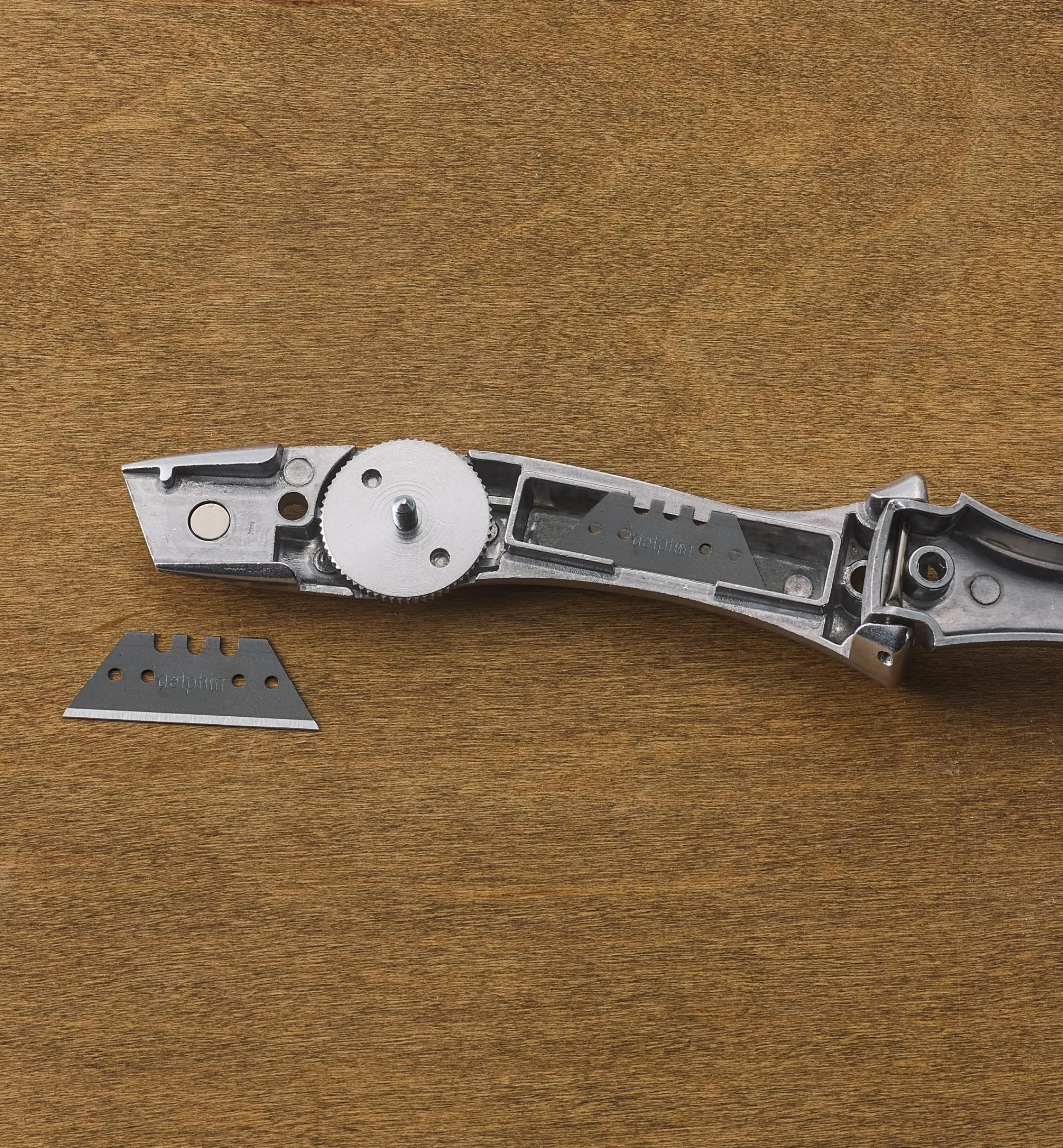 Lee Valley Knives>Delphin 03 Utility Knife With Holster