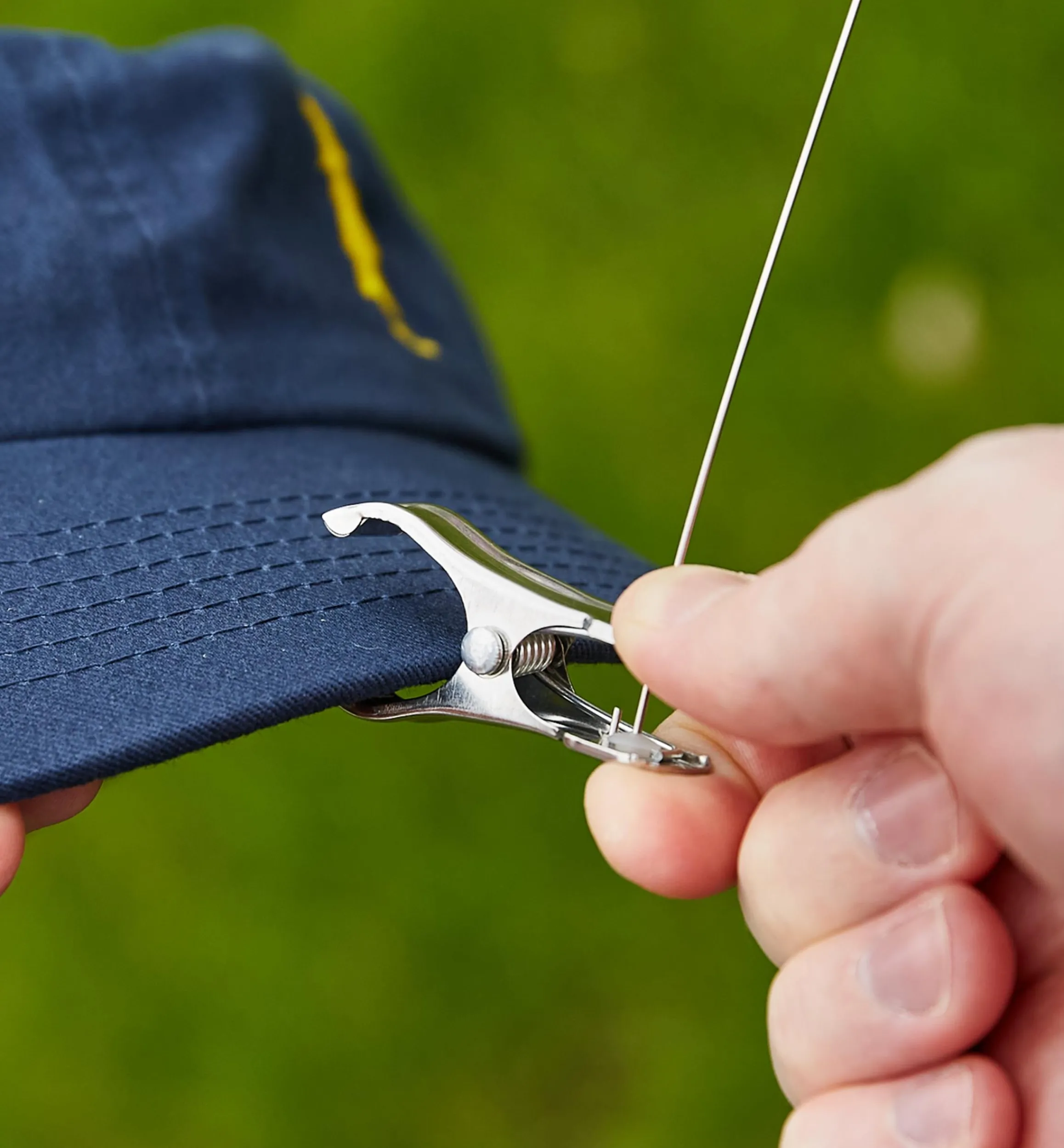 Lee Valley Pest Control>Dragonfly Wingman Deer Fly & Horsefly Deterrent