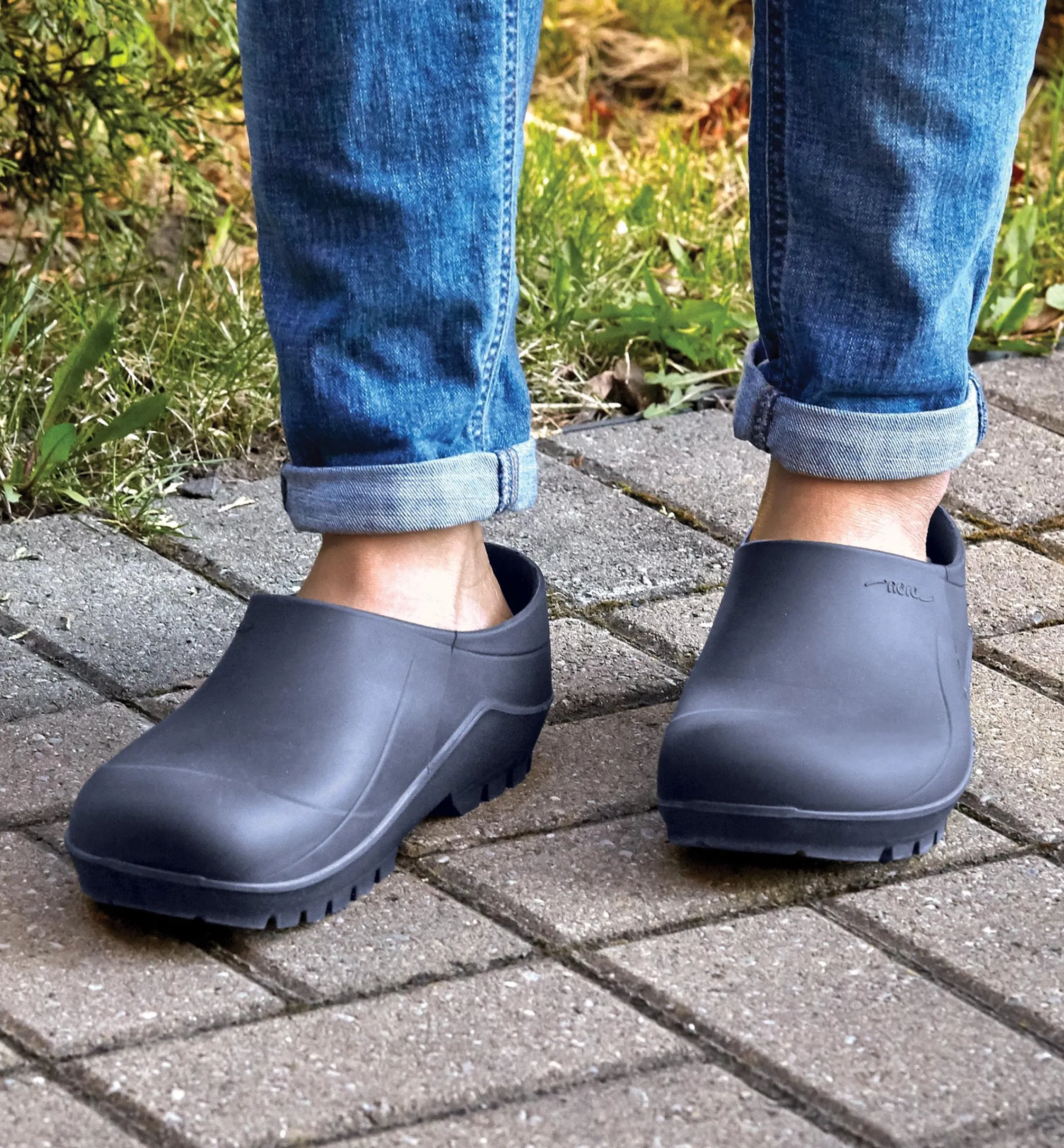 Lee Valley Footwear>European Garden Clogs