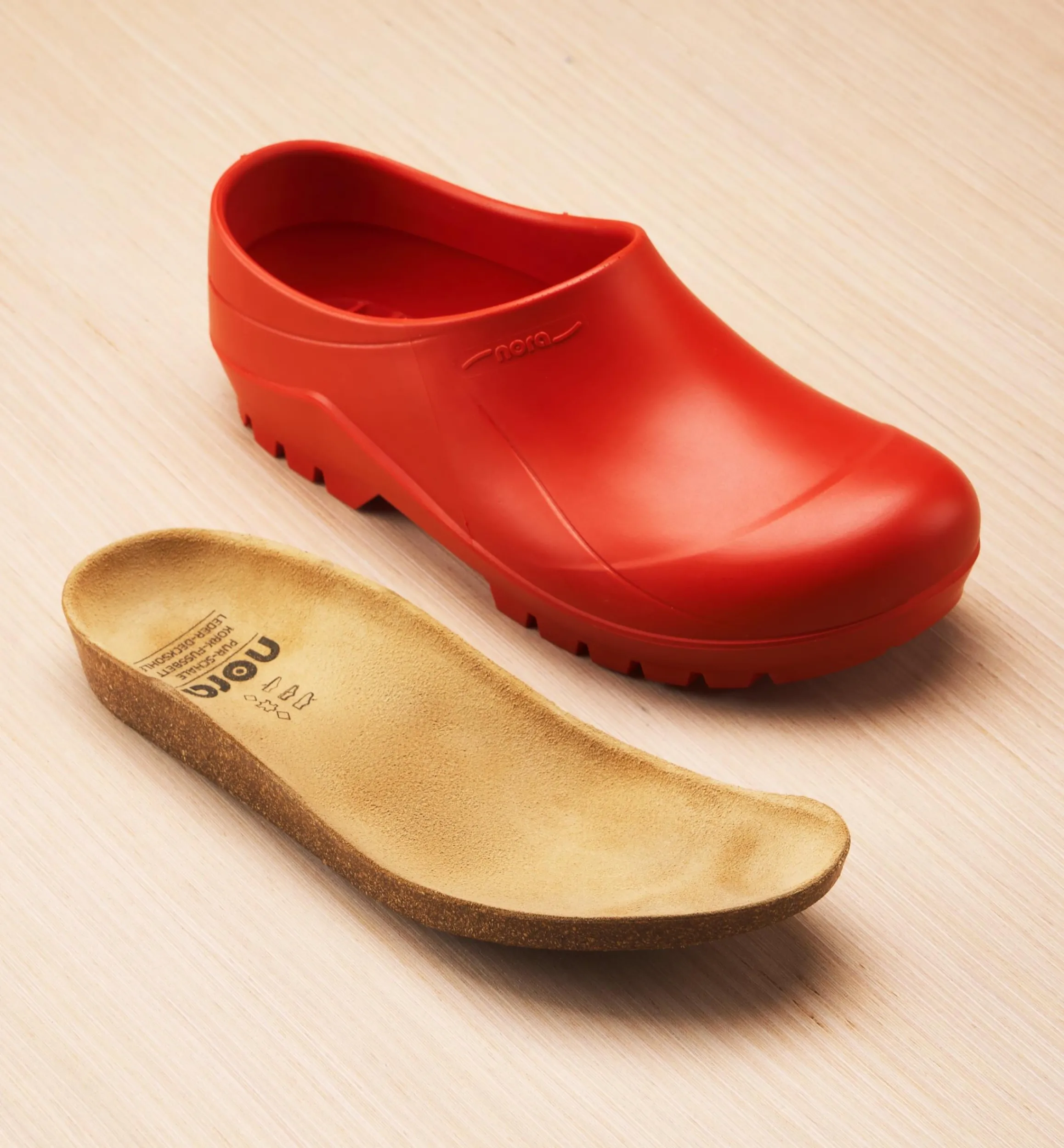 Lee Valley Footwear>European Garden Clogs