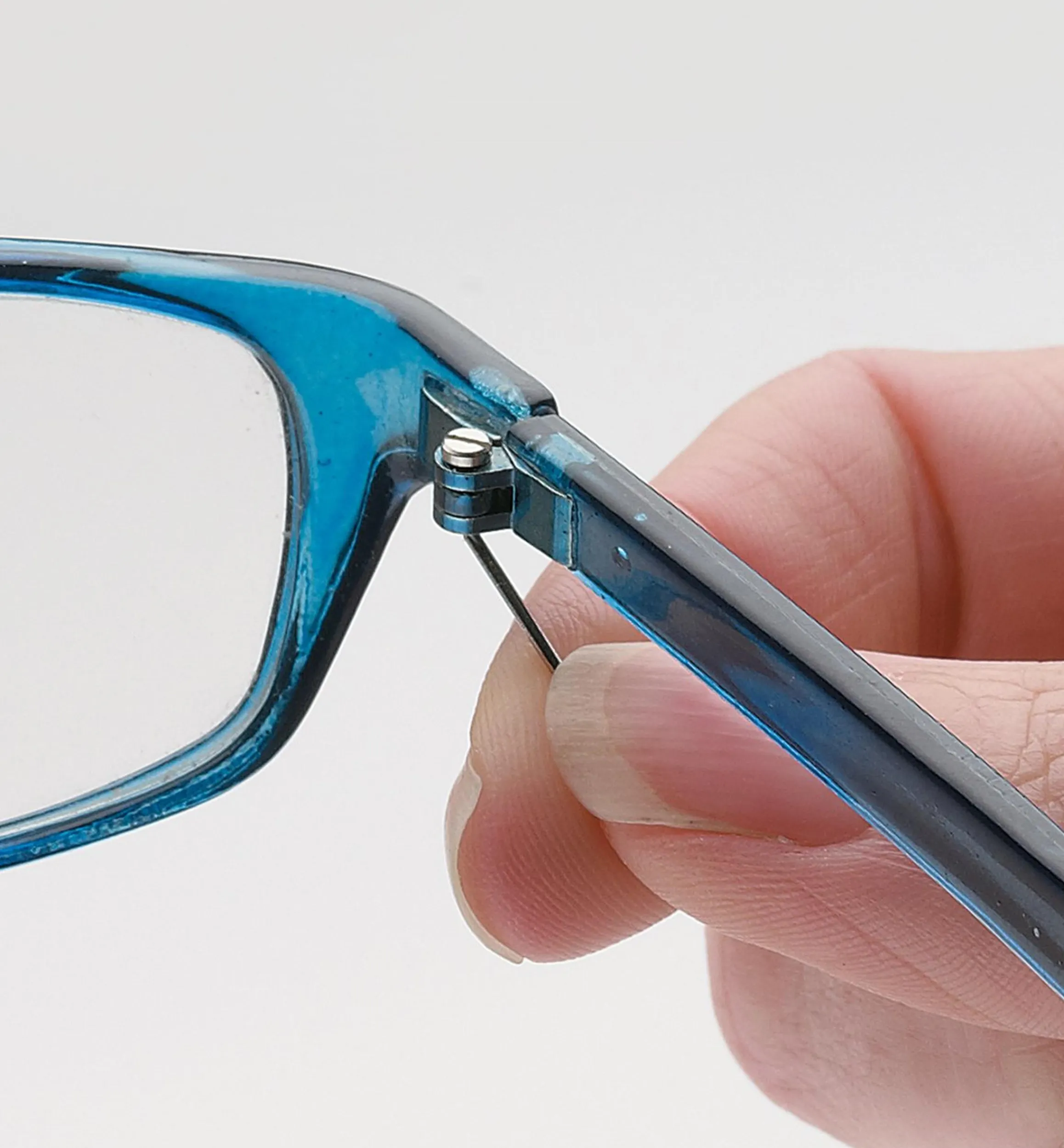 Lee Valley Personal Accessories>Eyeglass Repair Kit