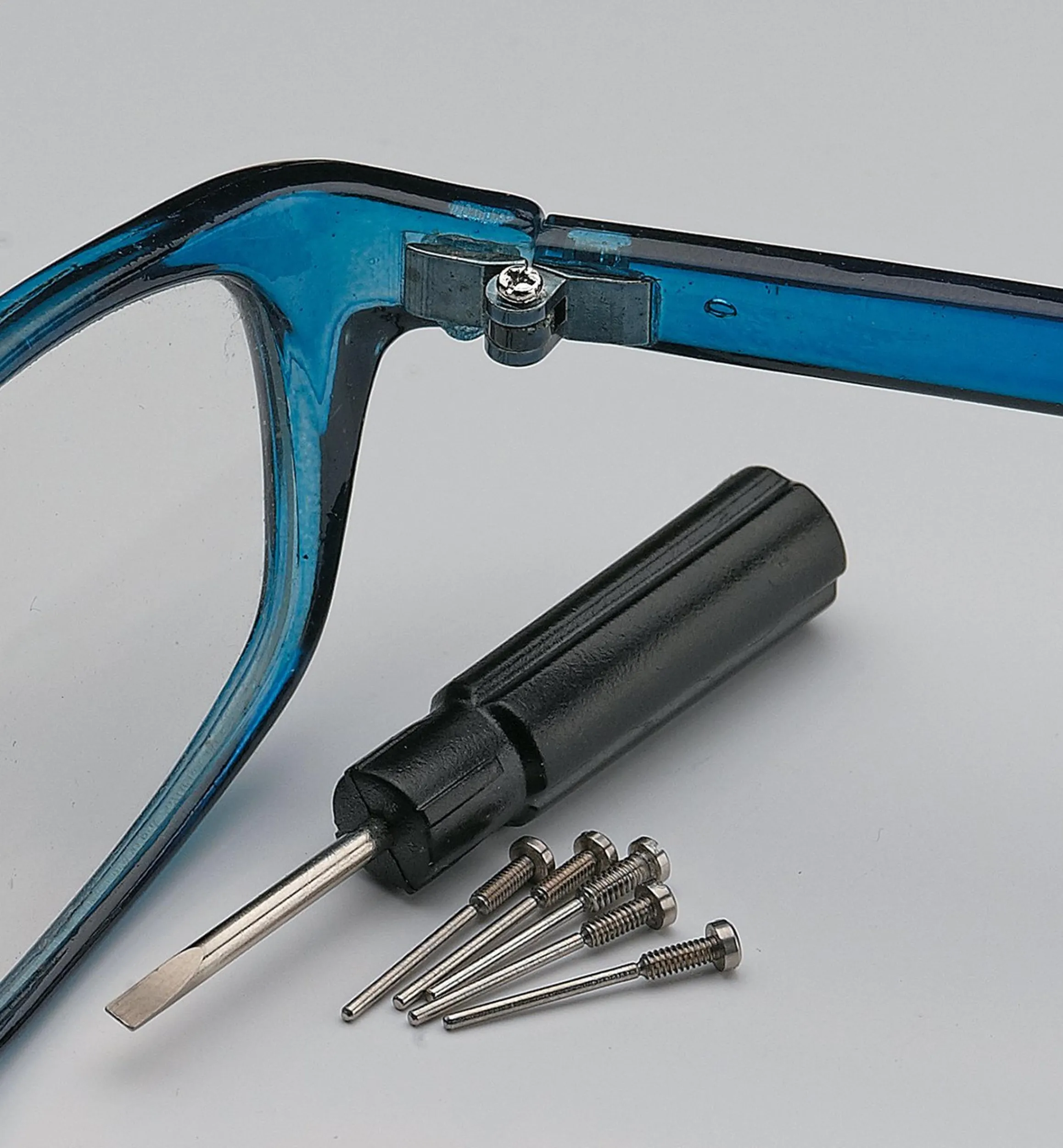 Lee Valley Personal Accessories>Eyeglass Repair Kit