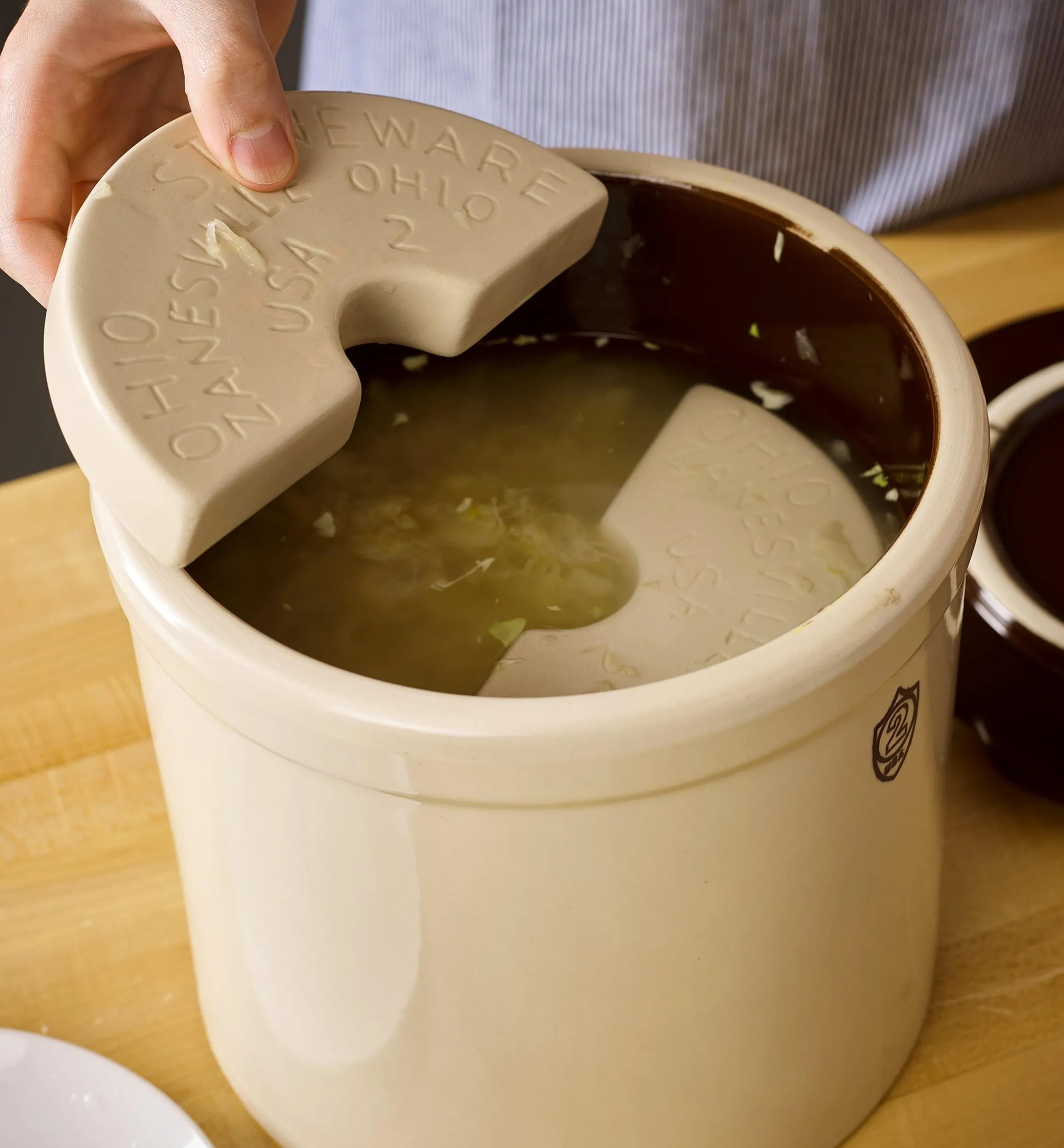 Lee Valley Canning & Preserving>Fermentation Crock Set