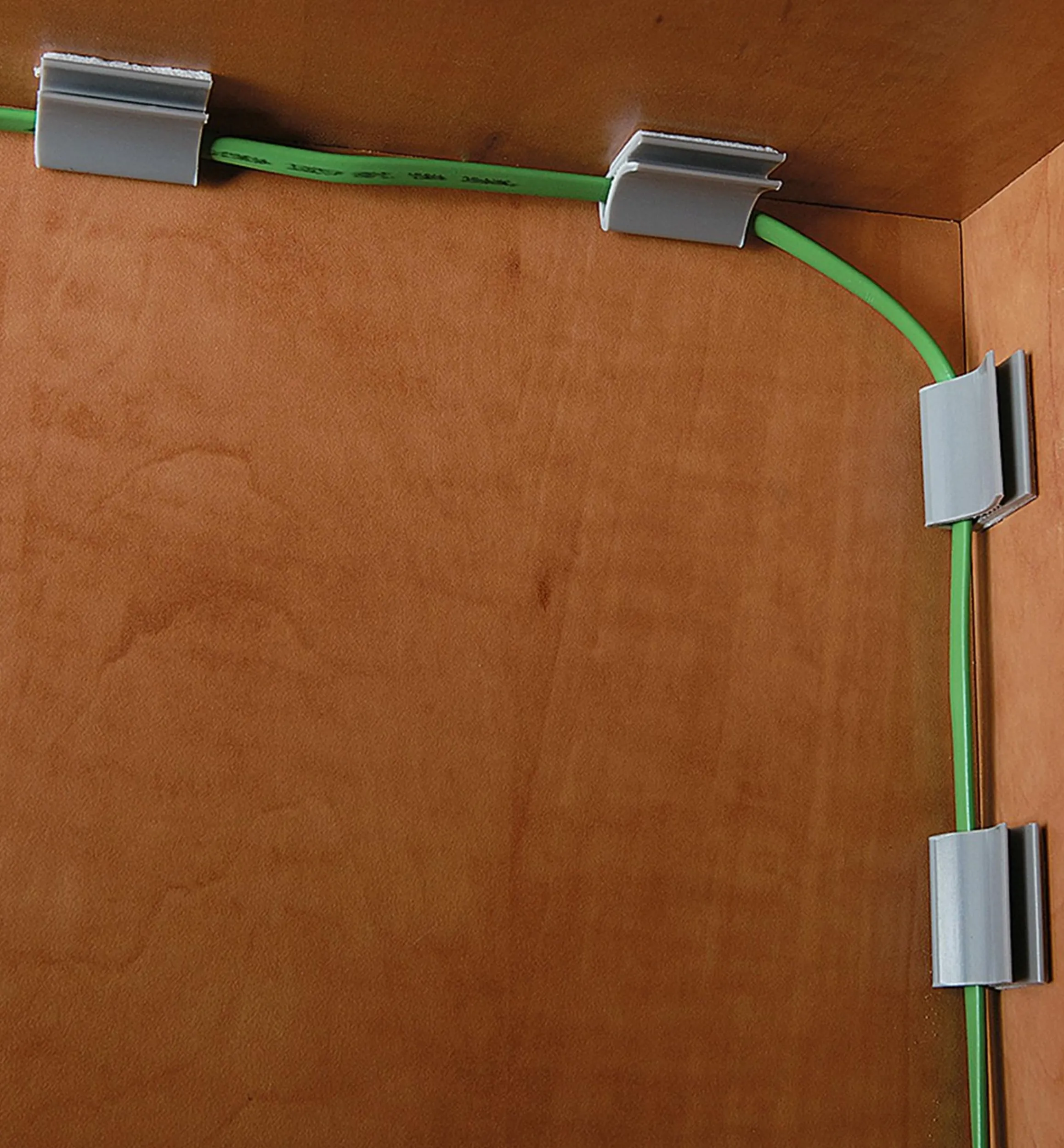 Lee Valley Electronics>Flat Cable Clamps