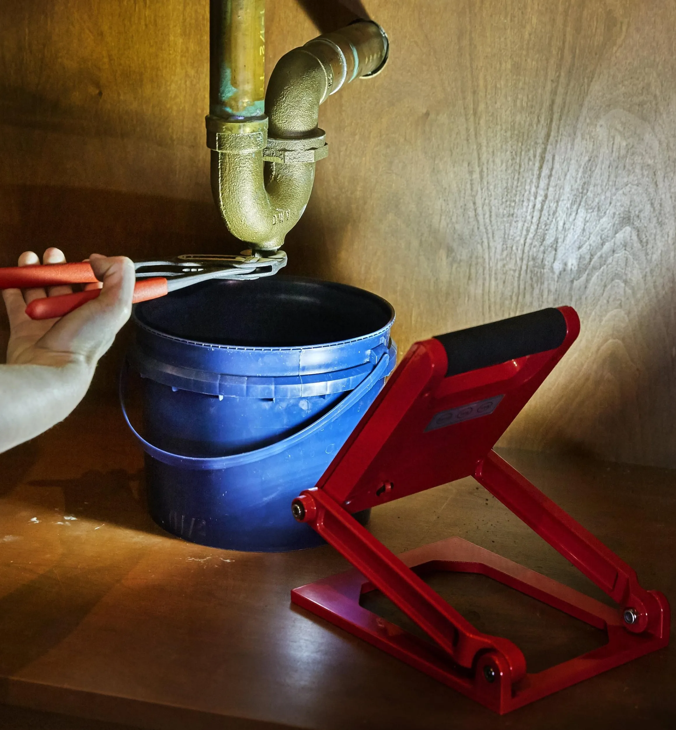 Lee Valley Lighting>Folding Rechargeable LED Floodlight