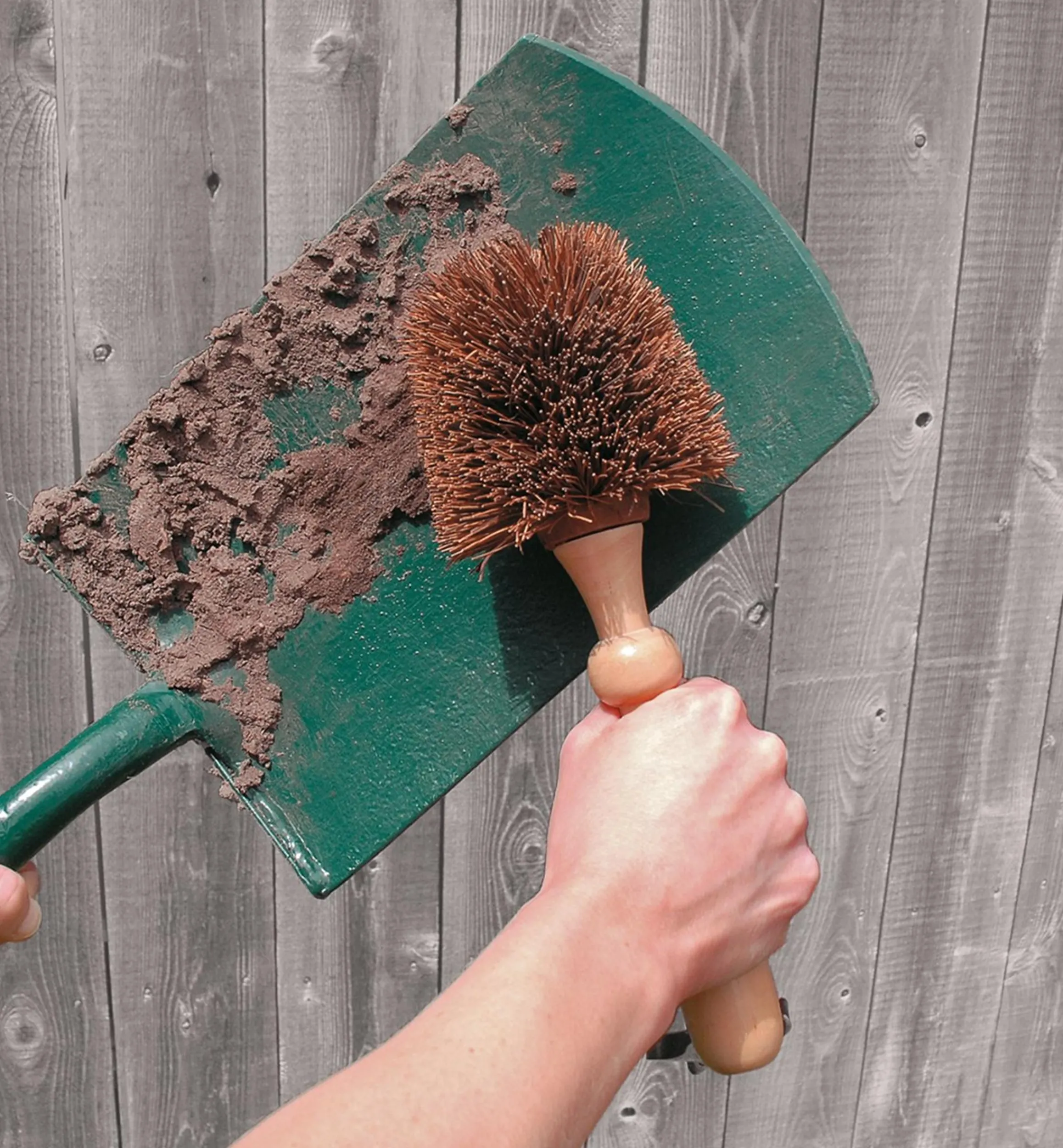 Lee Valley Garden Care>Heavy-Duty Brush