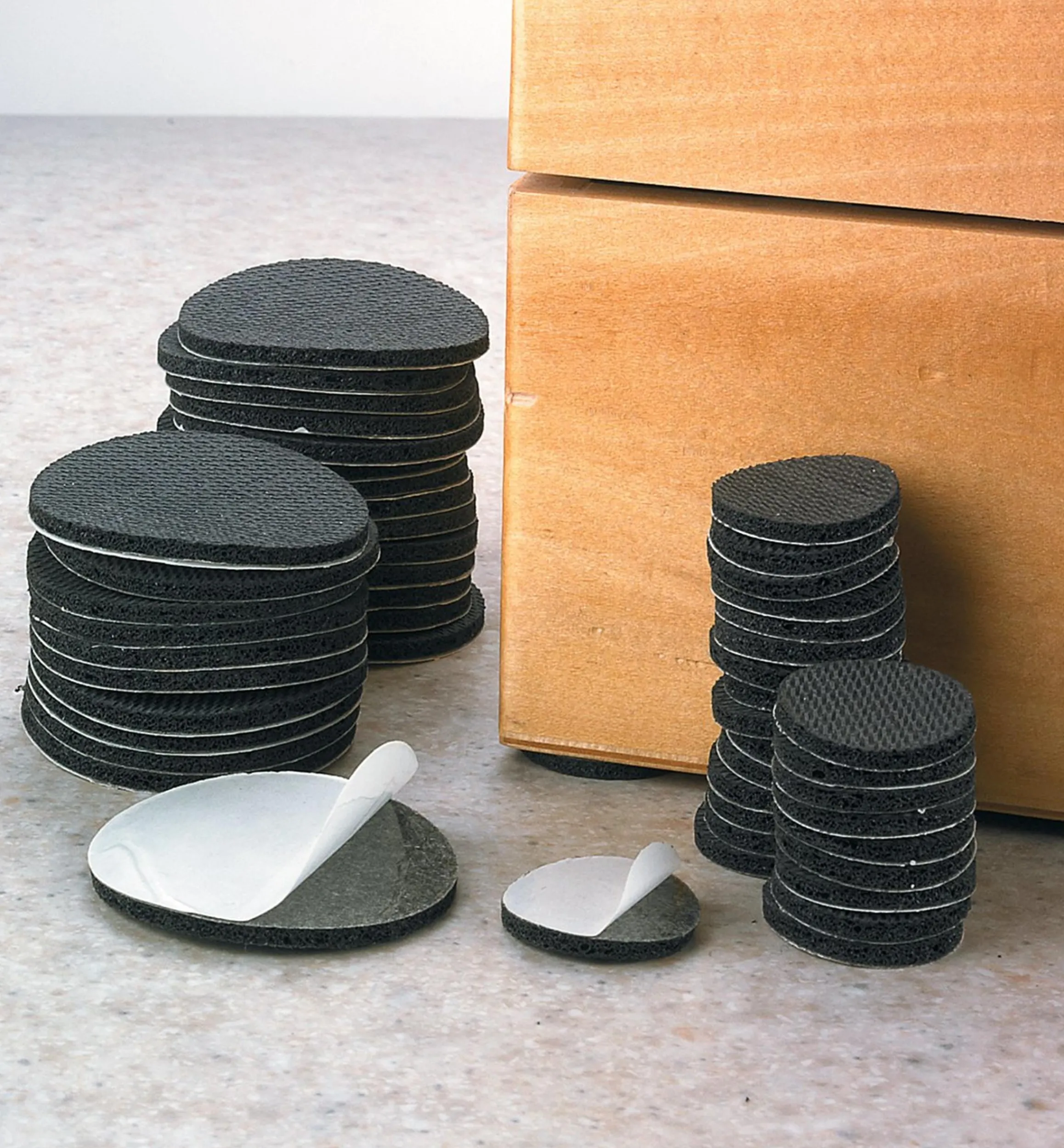 Lee Valley Bumpers & Pads>High-Friction Grip Discs