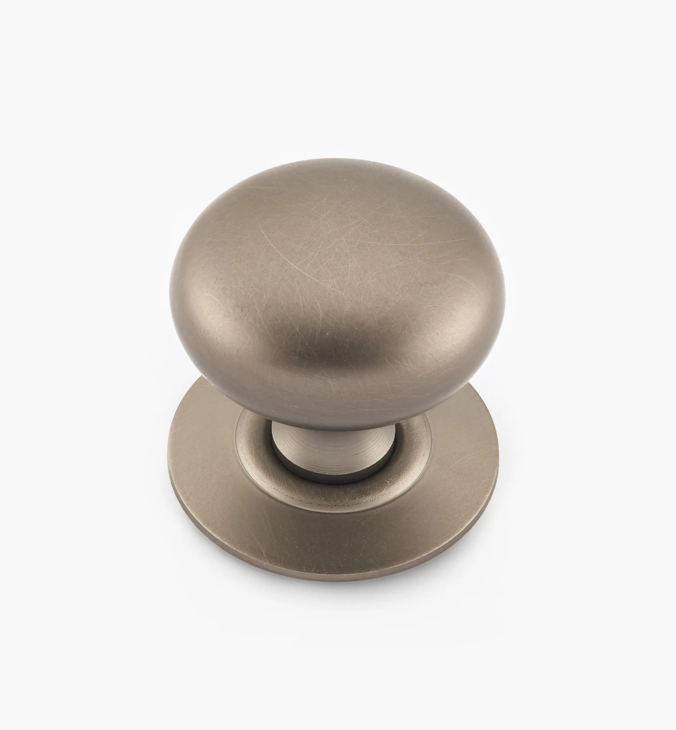 Lee Valley Knobs>Hollow Brass Knobs With Escutcheons