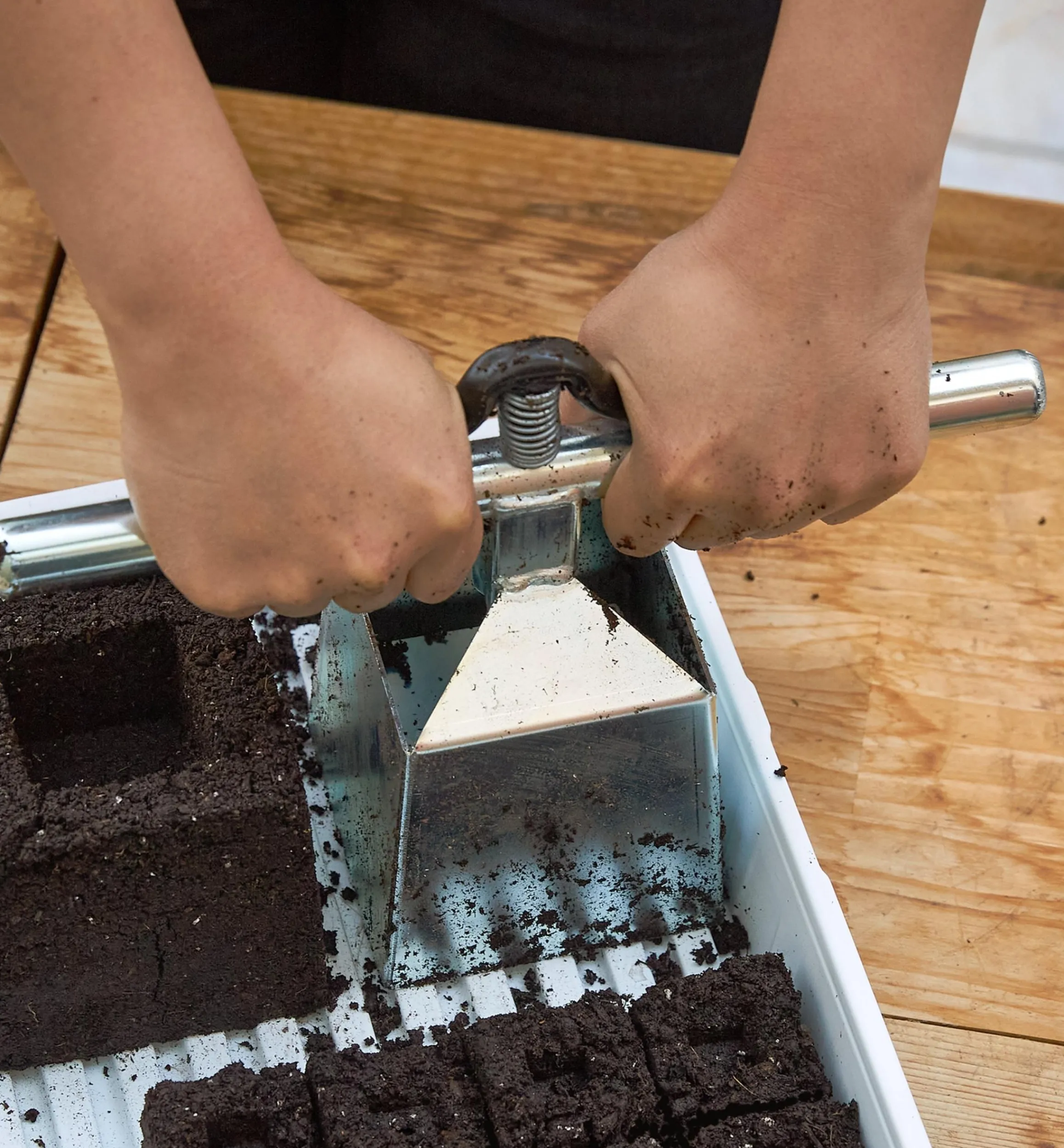 Lee Valley Seed Starting>Large Soil Blocker
