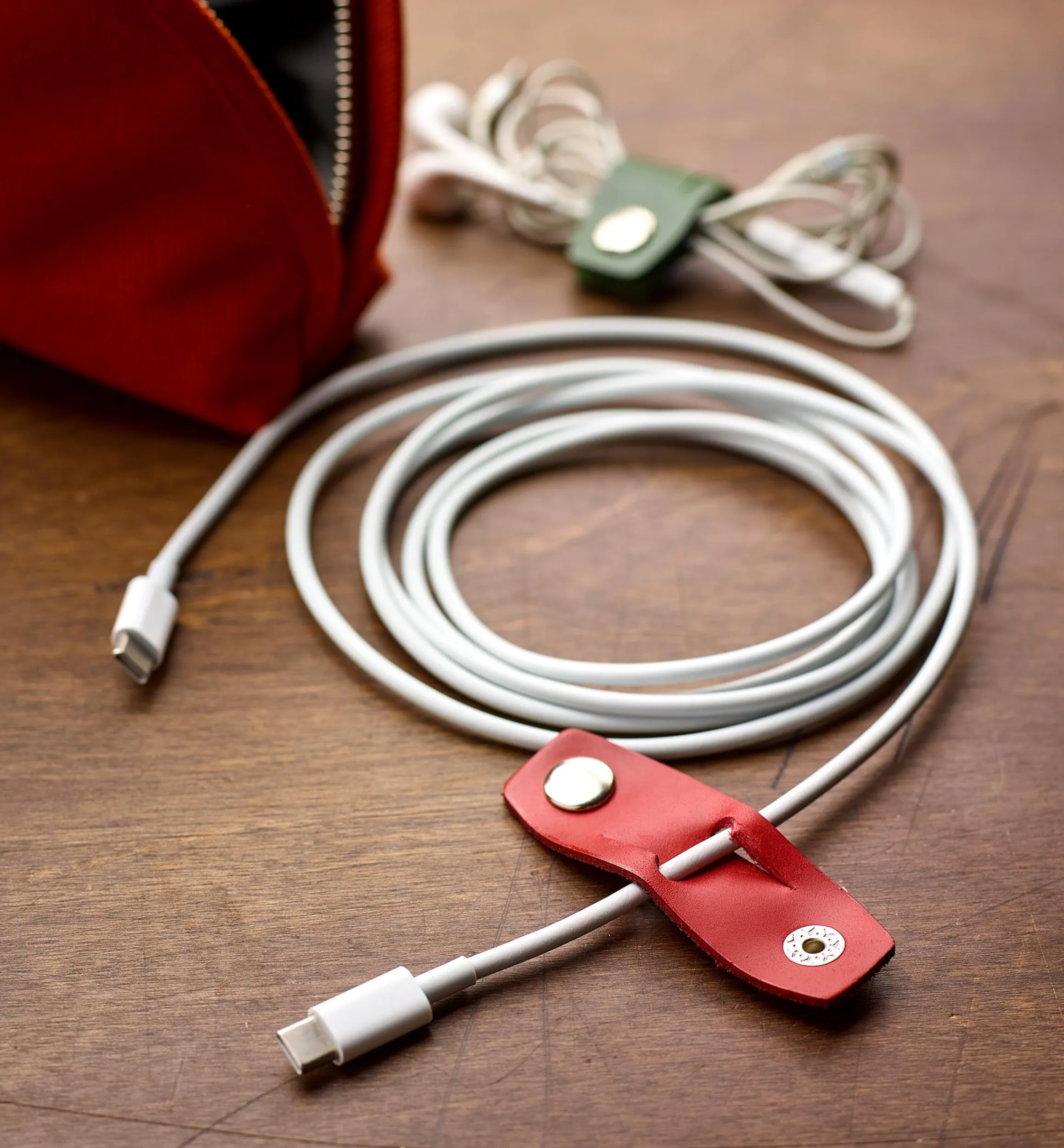 Lee Valley Mobile Device Accessories>Leather Cord Keepers