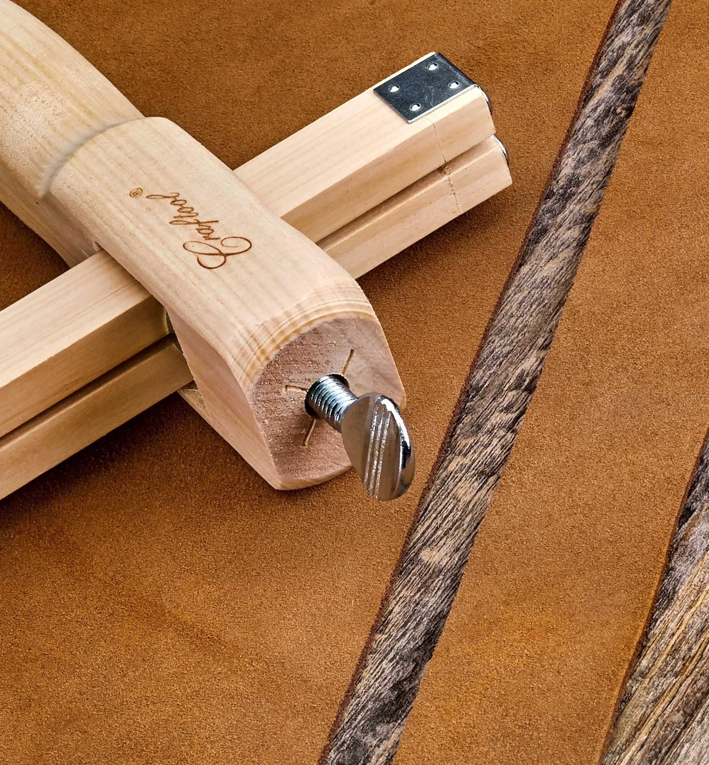 Lee Valley Hand Tools>Leather Strap Cutter