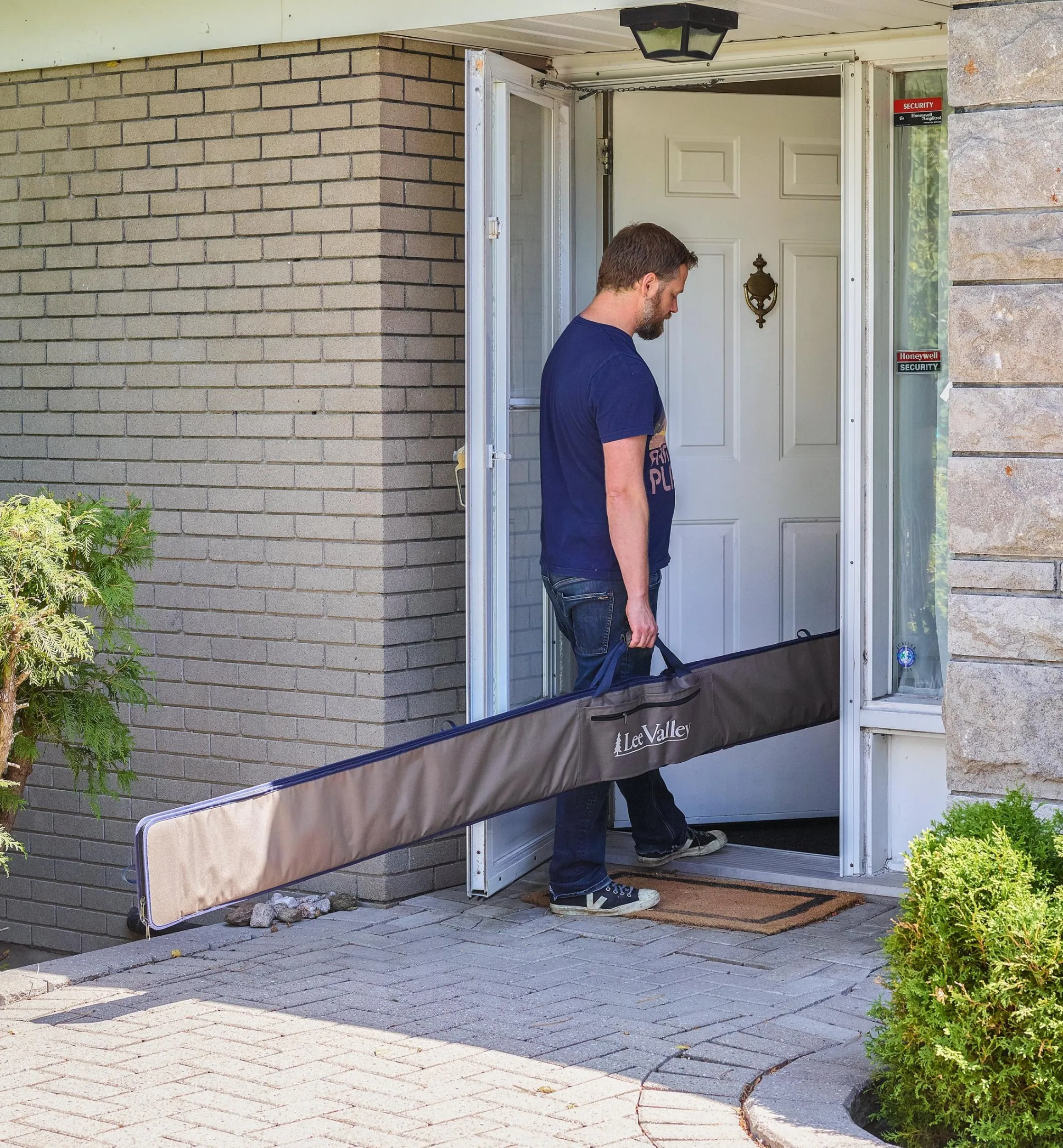 Lee Valley Workshop>Track Saw Guide Rail Bag For 3000mm (120") Guide Rail