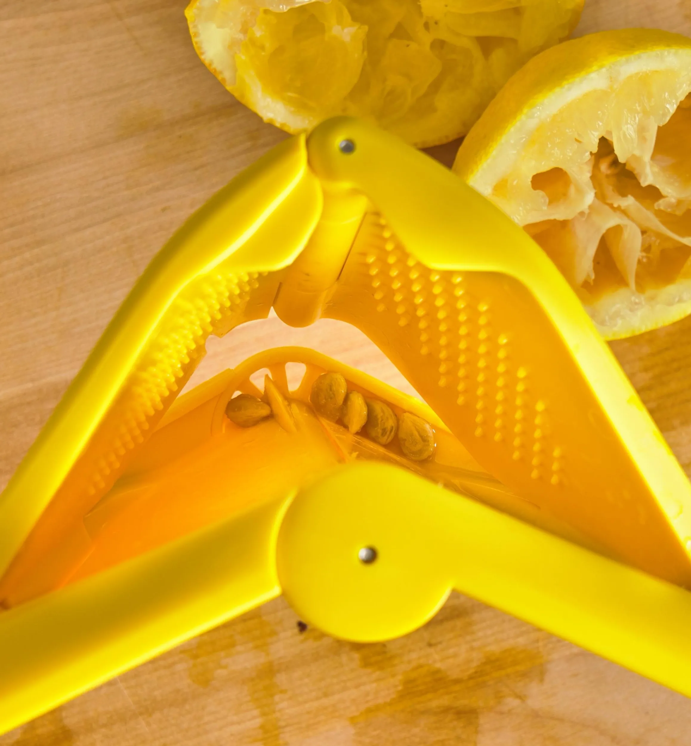 Lee Valley Mashers & Presses>Lemon & Lime Juicer