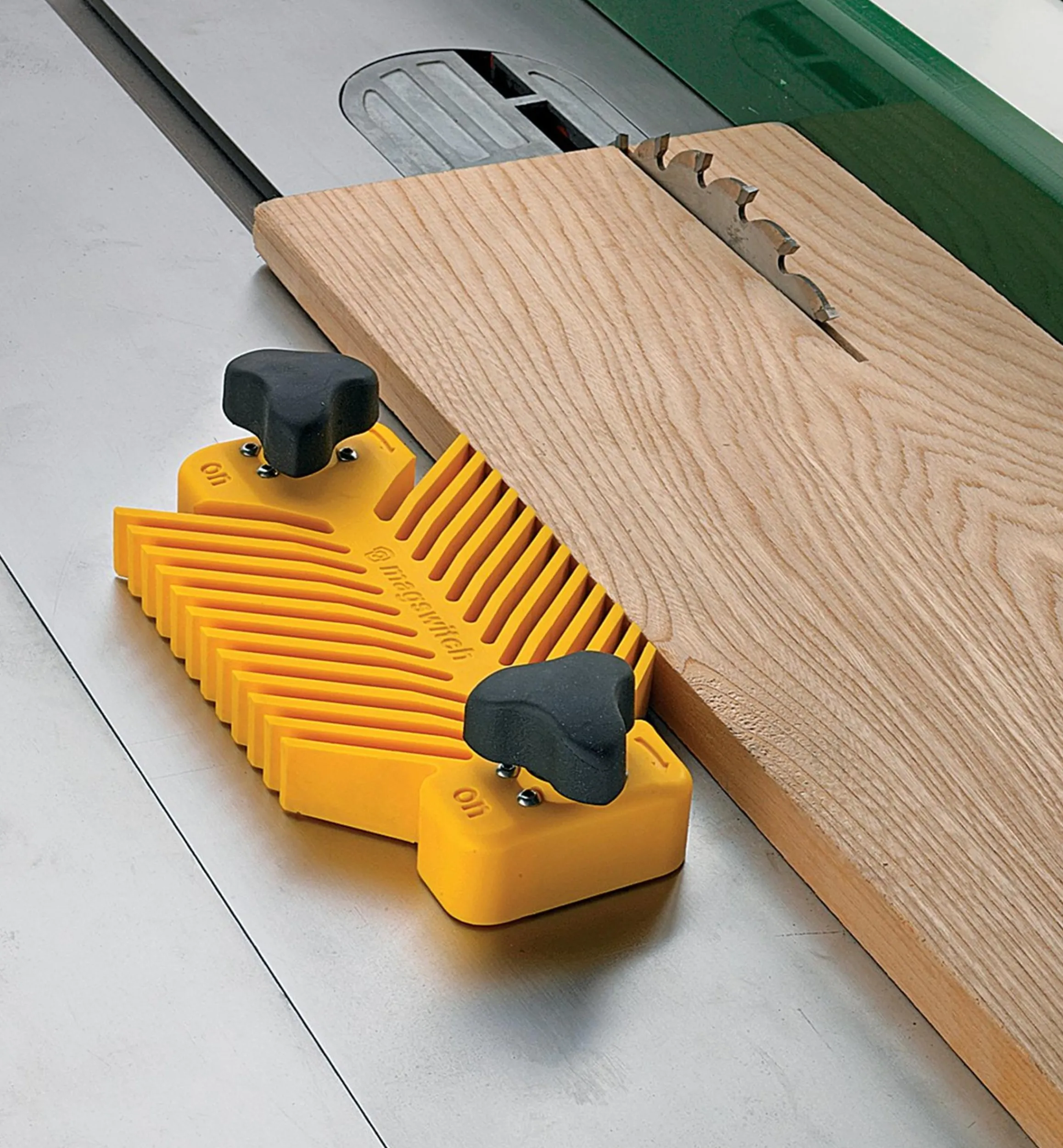 Lee Valley Safety>MagSwitch Universal Featherboard