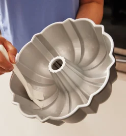 Lee Valley Bakeware><noscript><img width=