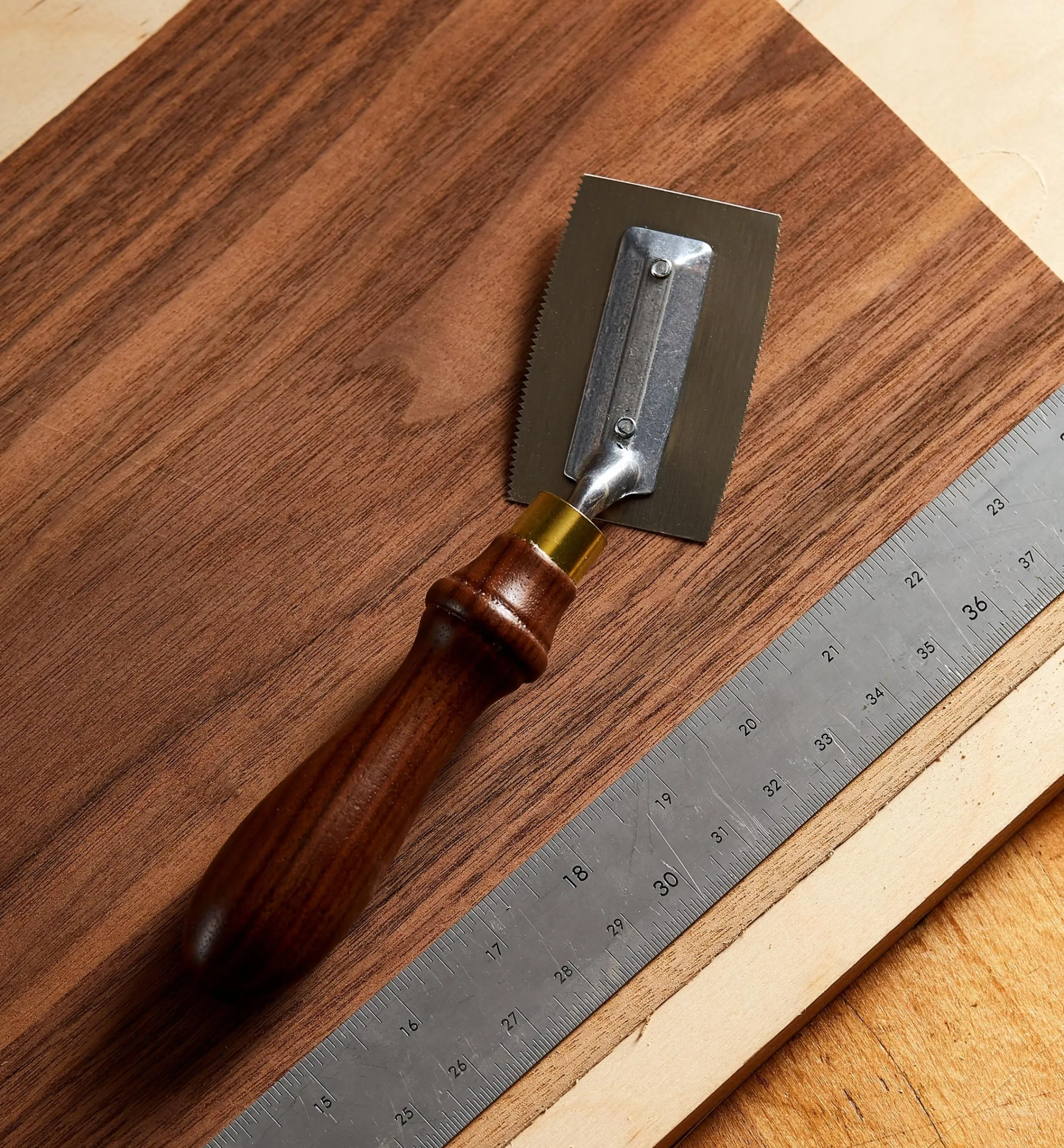 Lee Valley Saws>Pax Veneer Saw