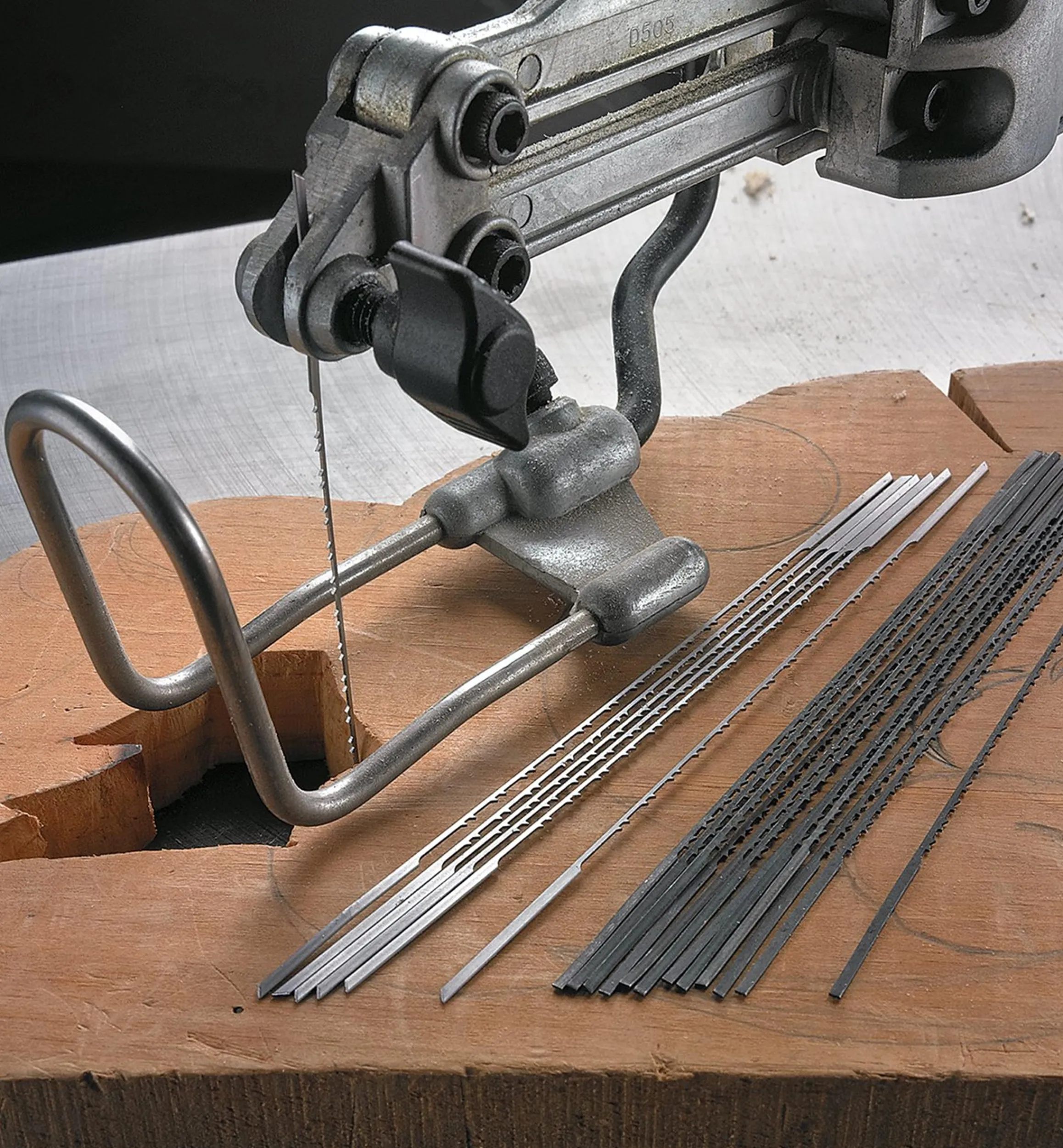 Lee Valley Power Tool Accessories>PGT Double-Reverse Scroll-Saw Blades