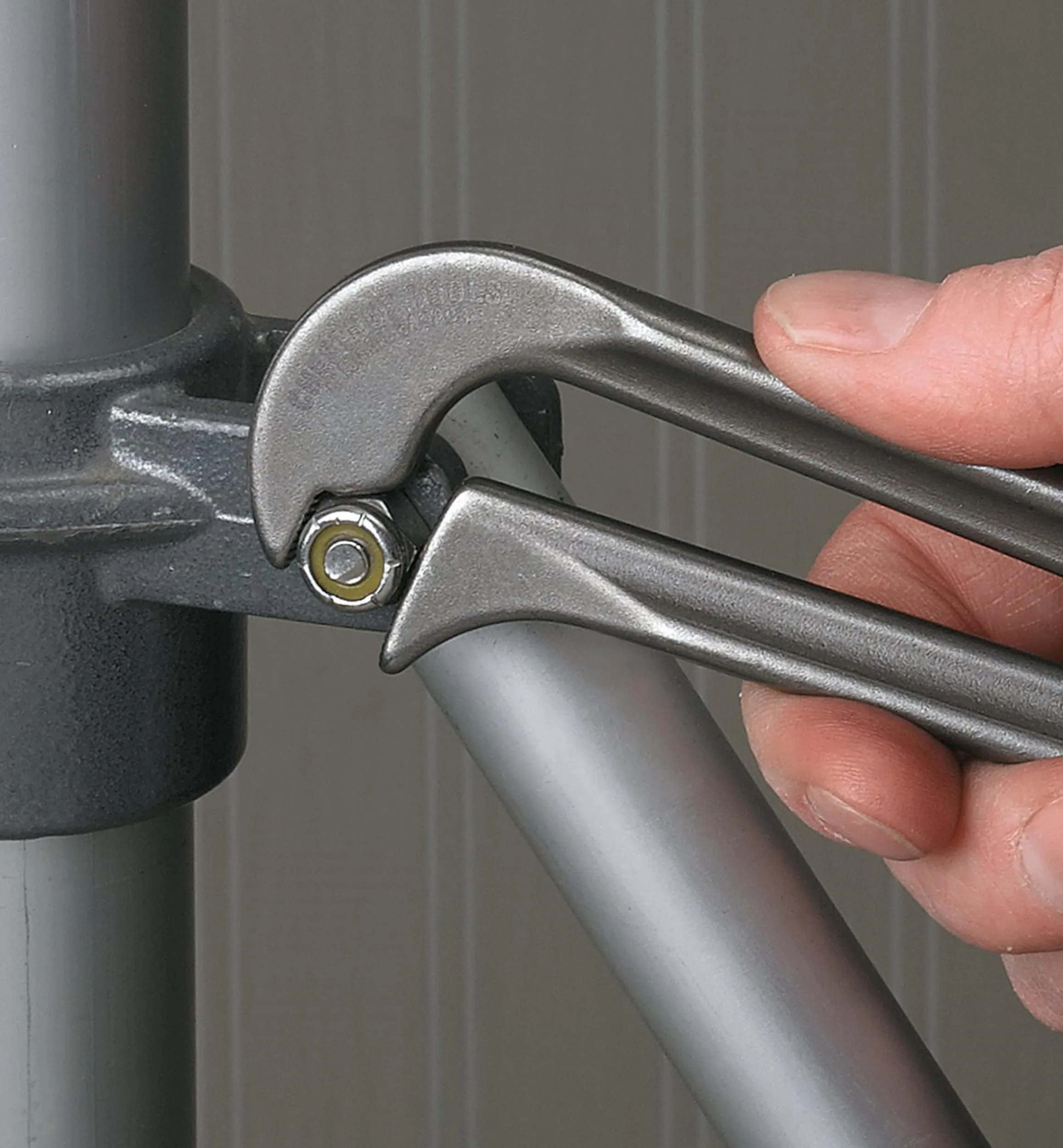 Lee Valley Hand Tools>Pocket Wrench