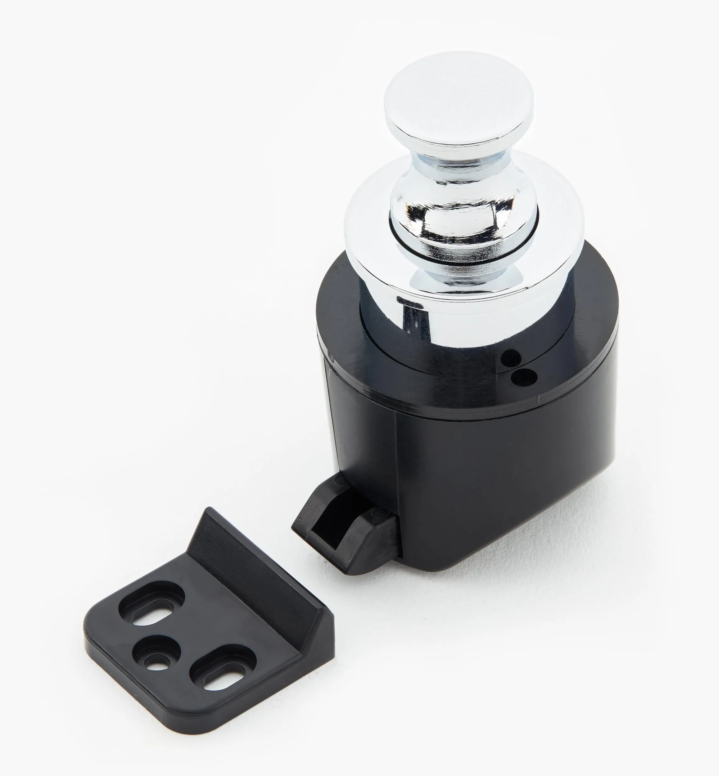 Lee Valley Latches>Push Knobs With Latch