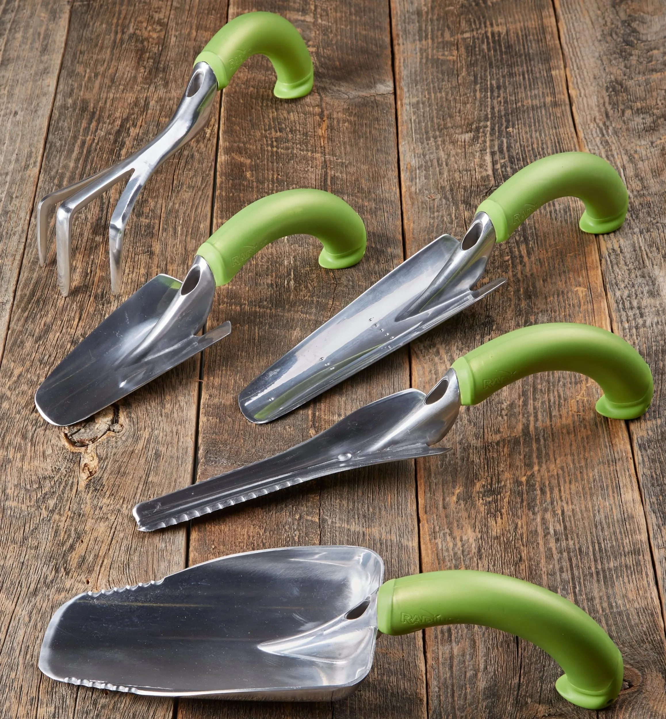 Lee Valley Weeding>Radius Ergonomic Hand Tools
