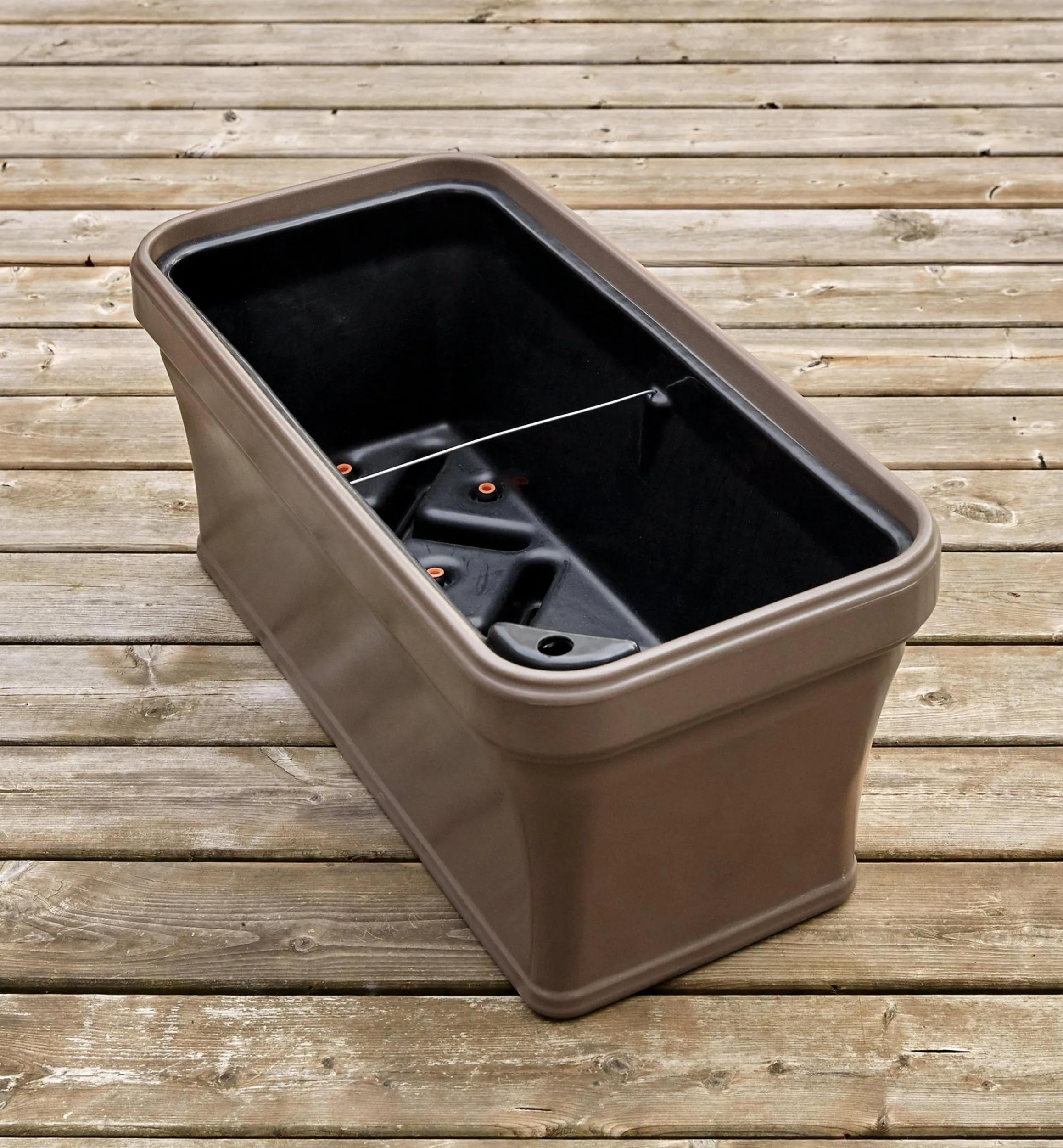 Lee Valley Container Gardening>Self-Watering Planter