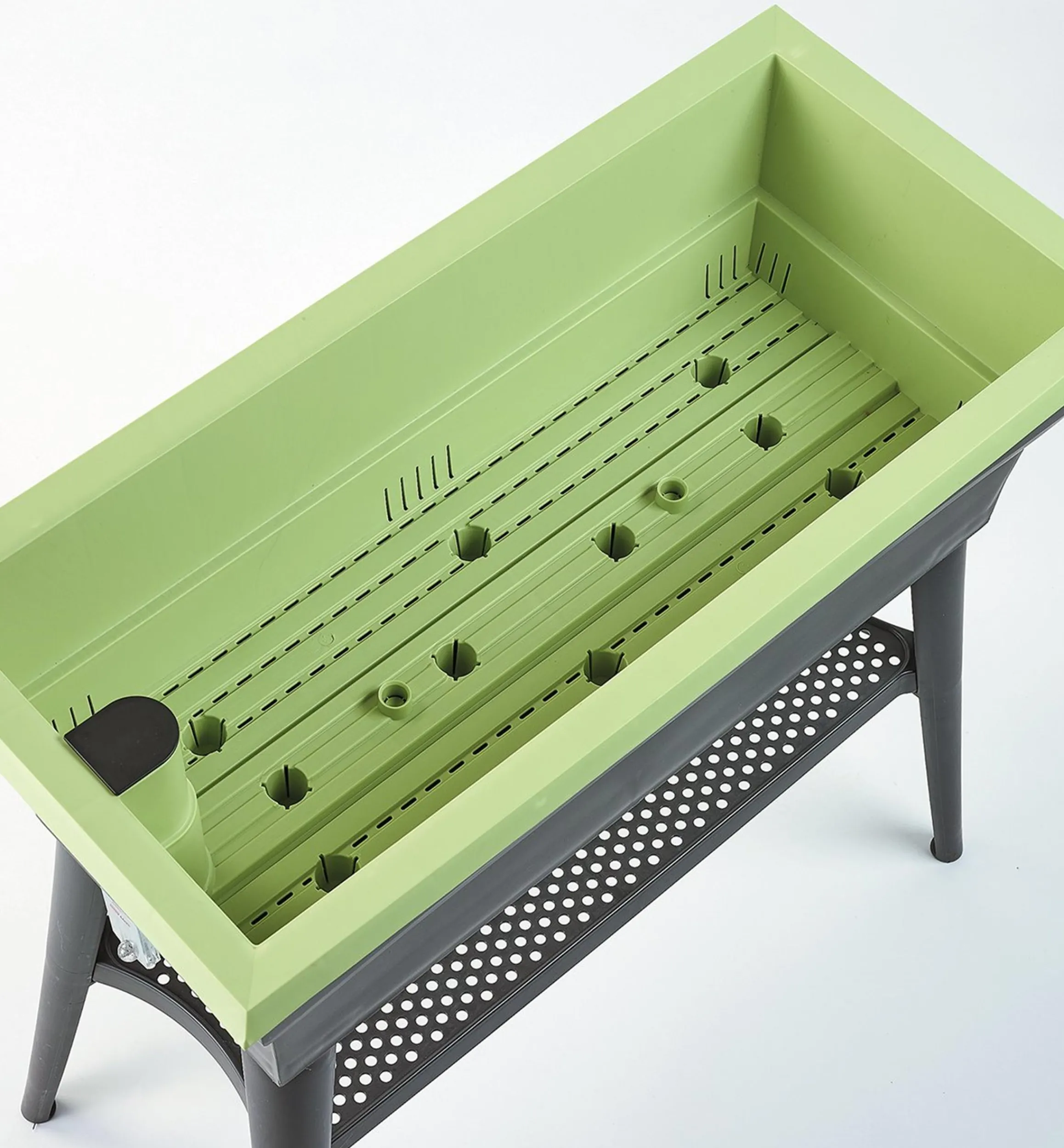 Lee Valley Container Gardening>Self-Watering Raised Planter