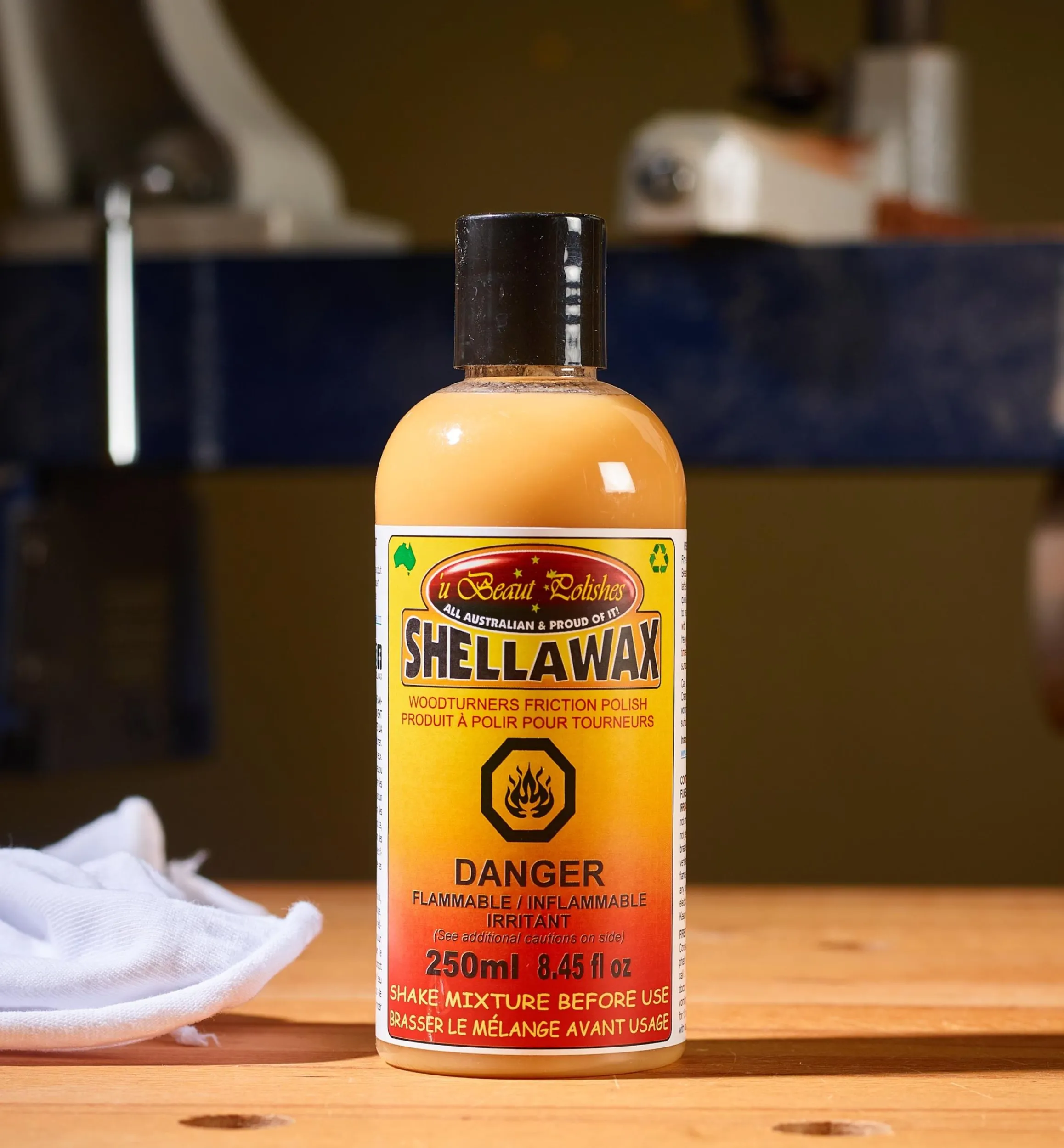 Lee Valley Supplies>Shellawax Liquid