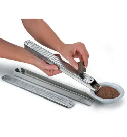Lee Valley Kitchen Tools><noscript><img width=