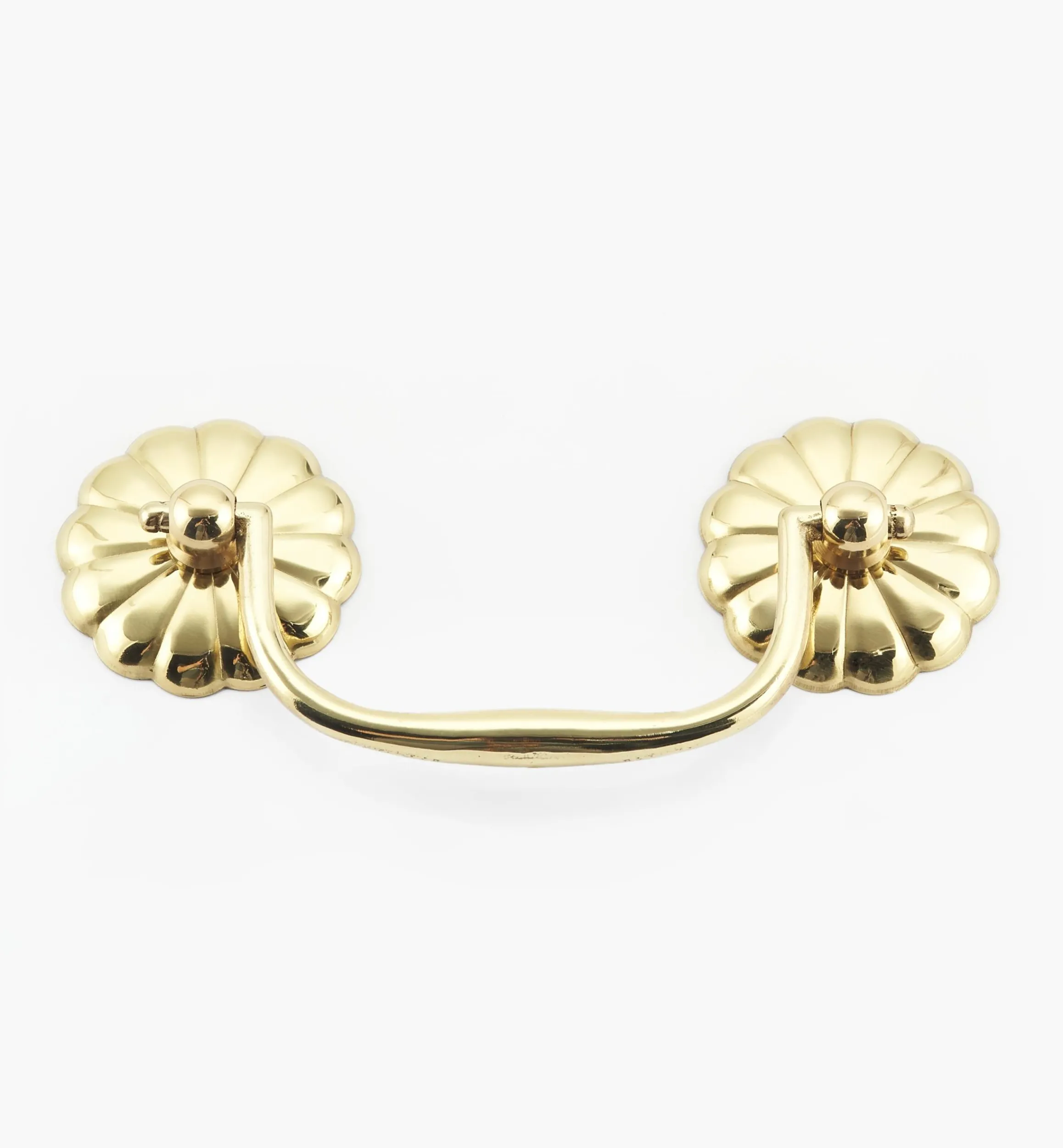 Lee Valley Handles>Stamped Petal Cabinet Handles