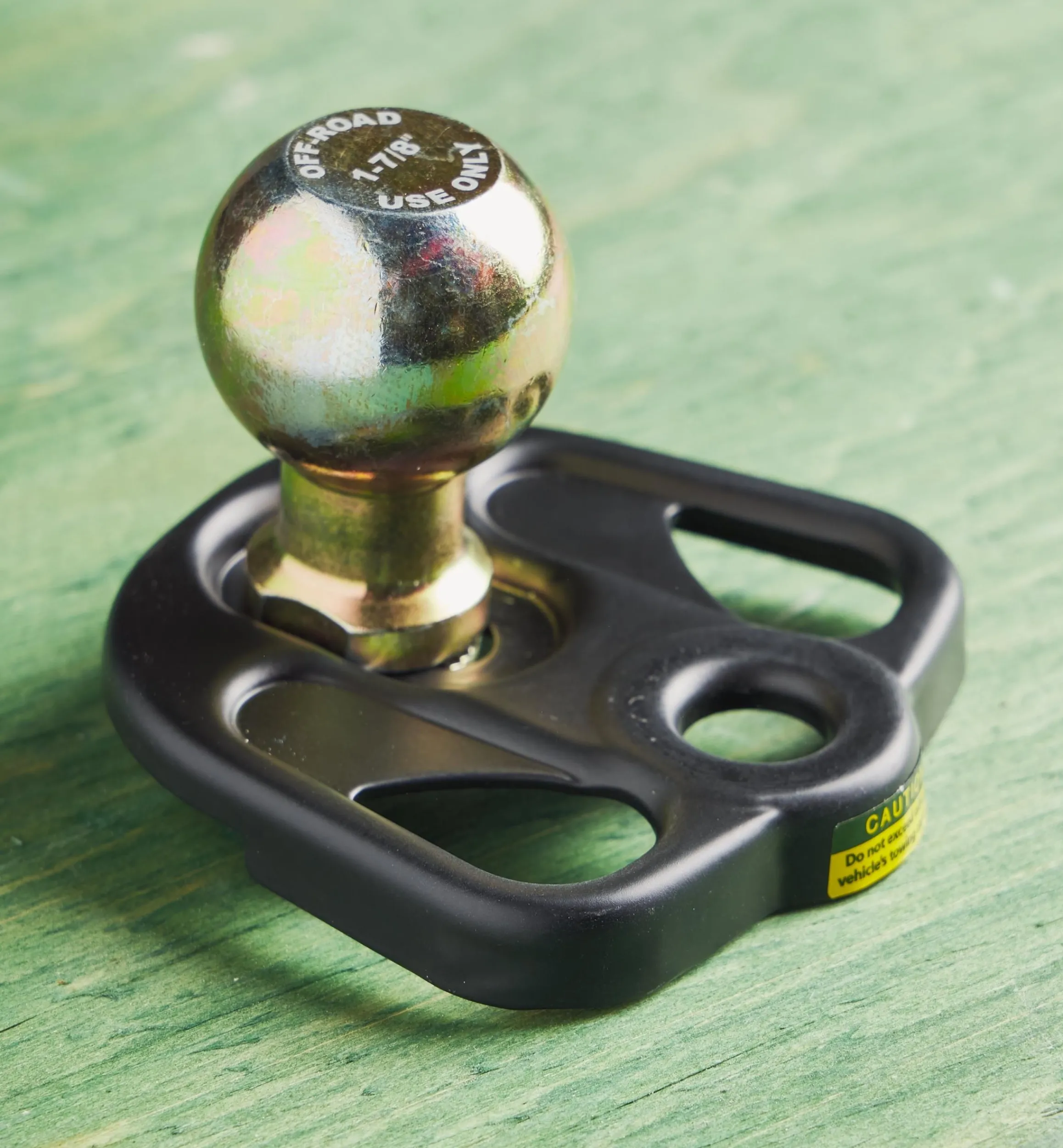 Lee Valley Lawn Care>Three-Way Hitch Plate