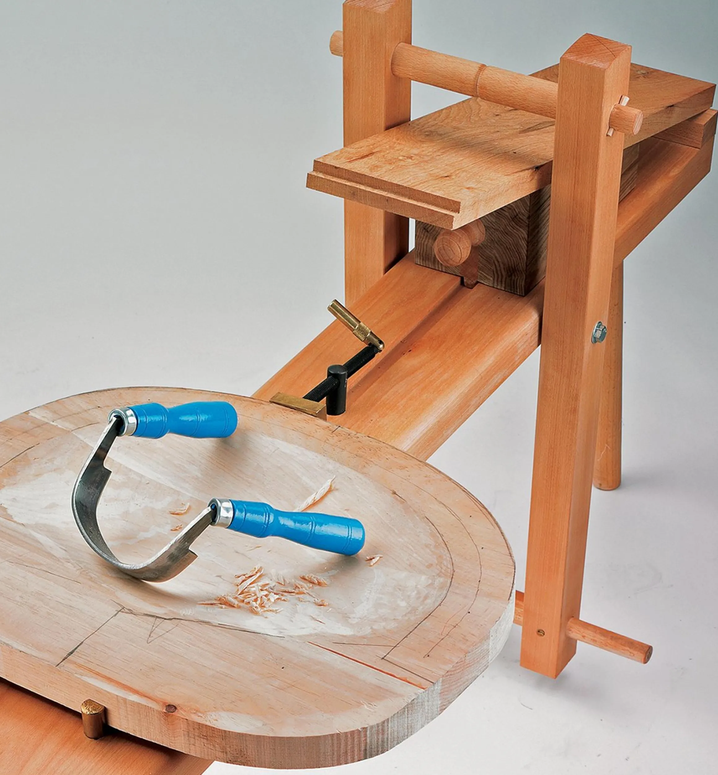 Lee Valley Plans>Traditional English Shaving Horse Plan
