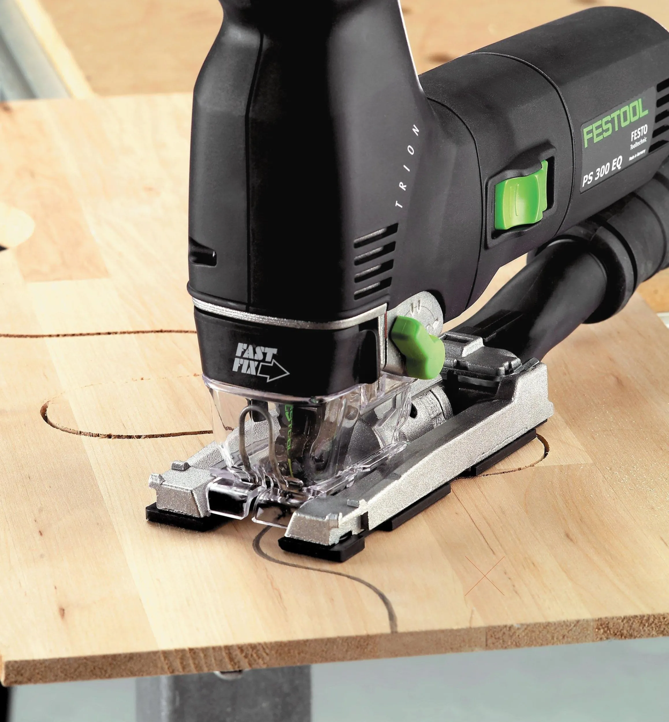 Lee Valley Power Tools>Trion PS 300 EQ Pendulum Jigsaw